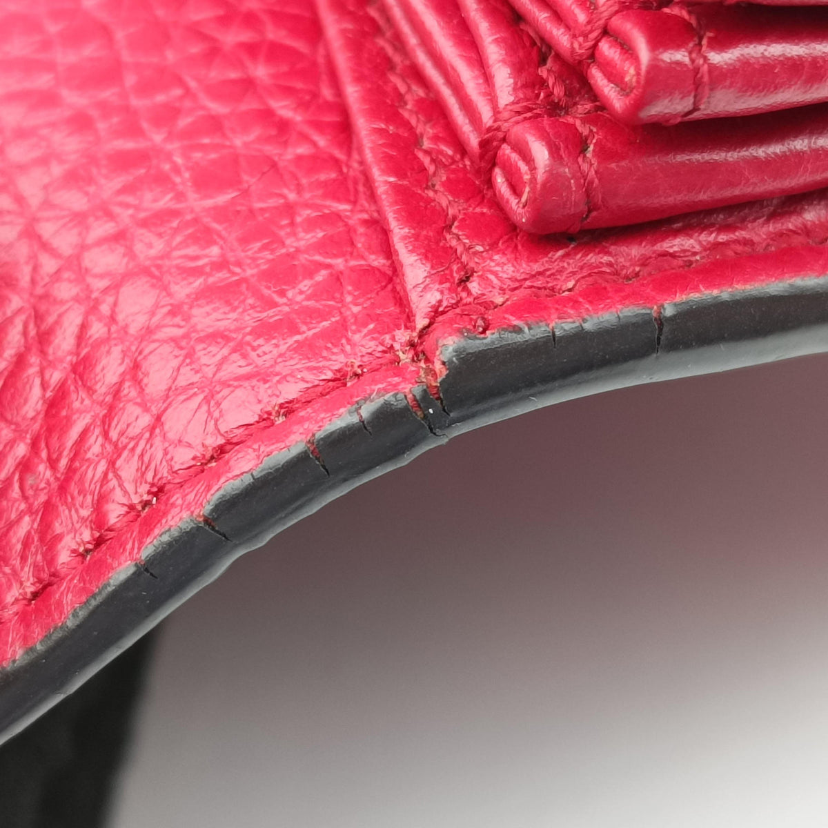Pre-owned Gucci GG Marmont Red Leather 401232 shoulderbag | stylenewstar