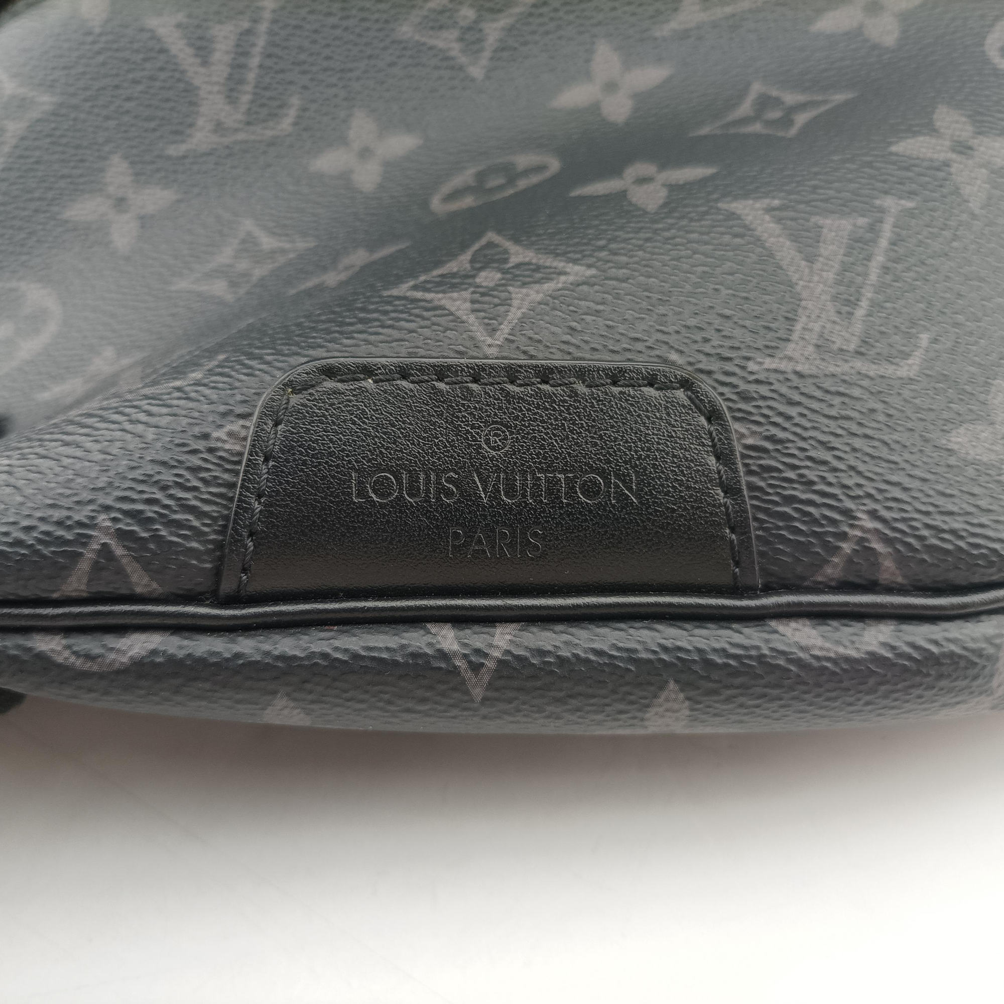 Discovery Bum Bag Black Monogram eclipse M44336 SA0231ディスカバリーバムバッグ ブラック モノグラム エクリプス M44336 SA0231