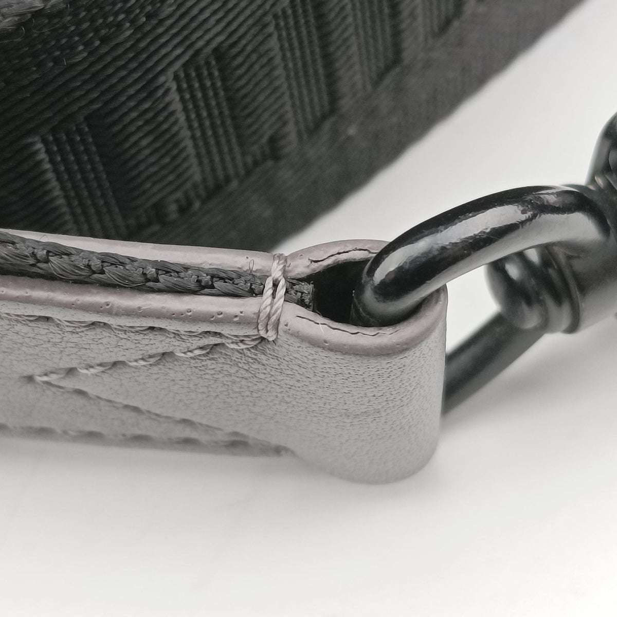 Pre-owned Louis Vuitton Trio Messenger Gris Monogram Shadow M46603 shoulderbag | stylenewstar