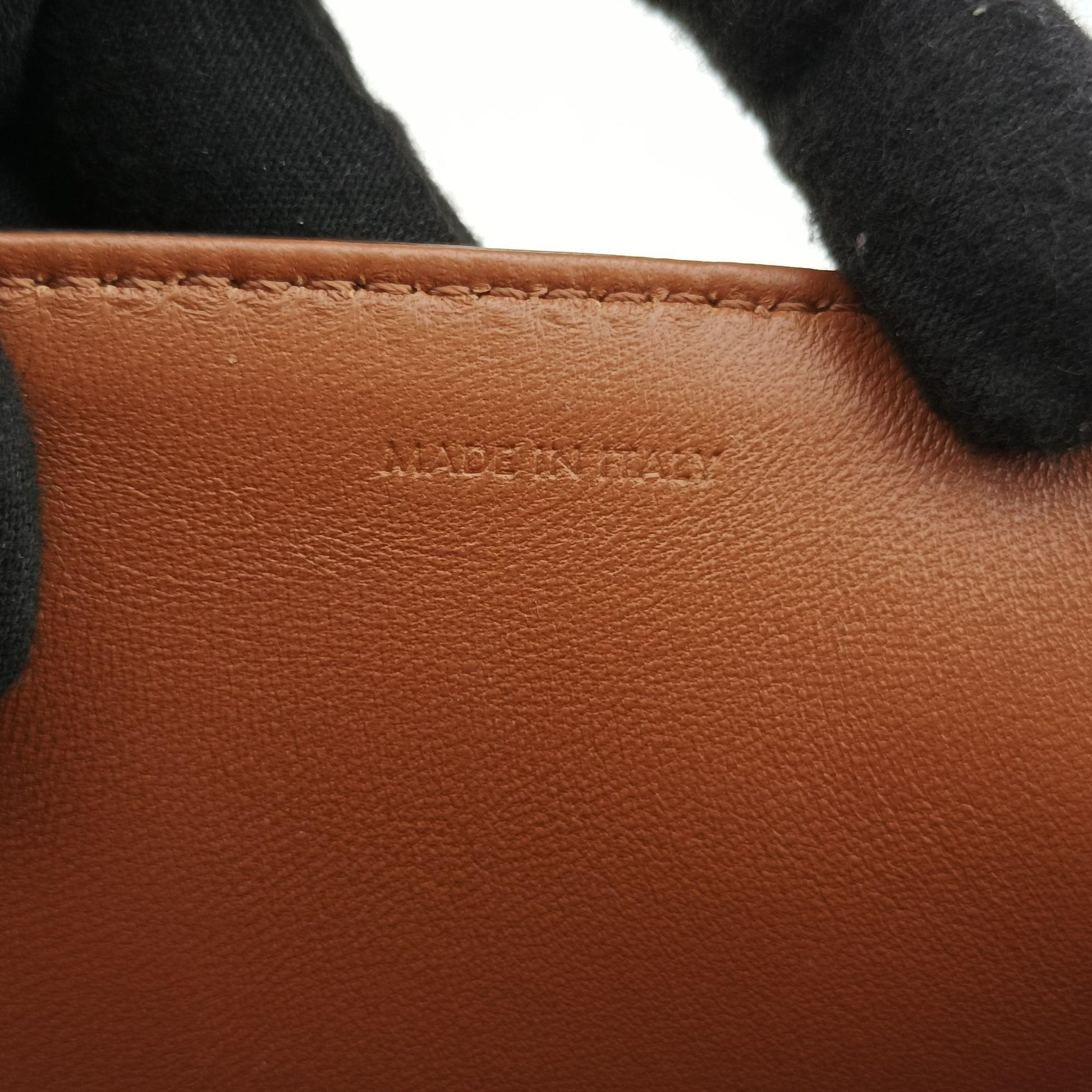 Besace 16 Small Brown Leather W-SL-2 W-SL-3290ベサス16スモール ブラウン レザー W-SL-2 W-SL-3290
