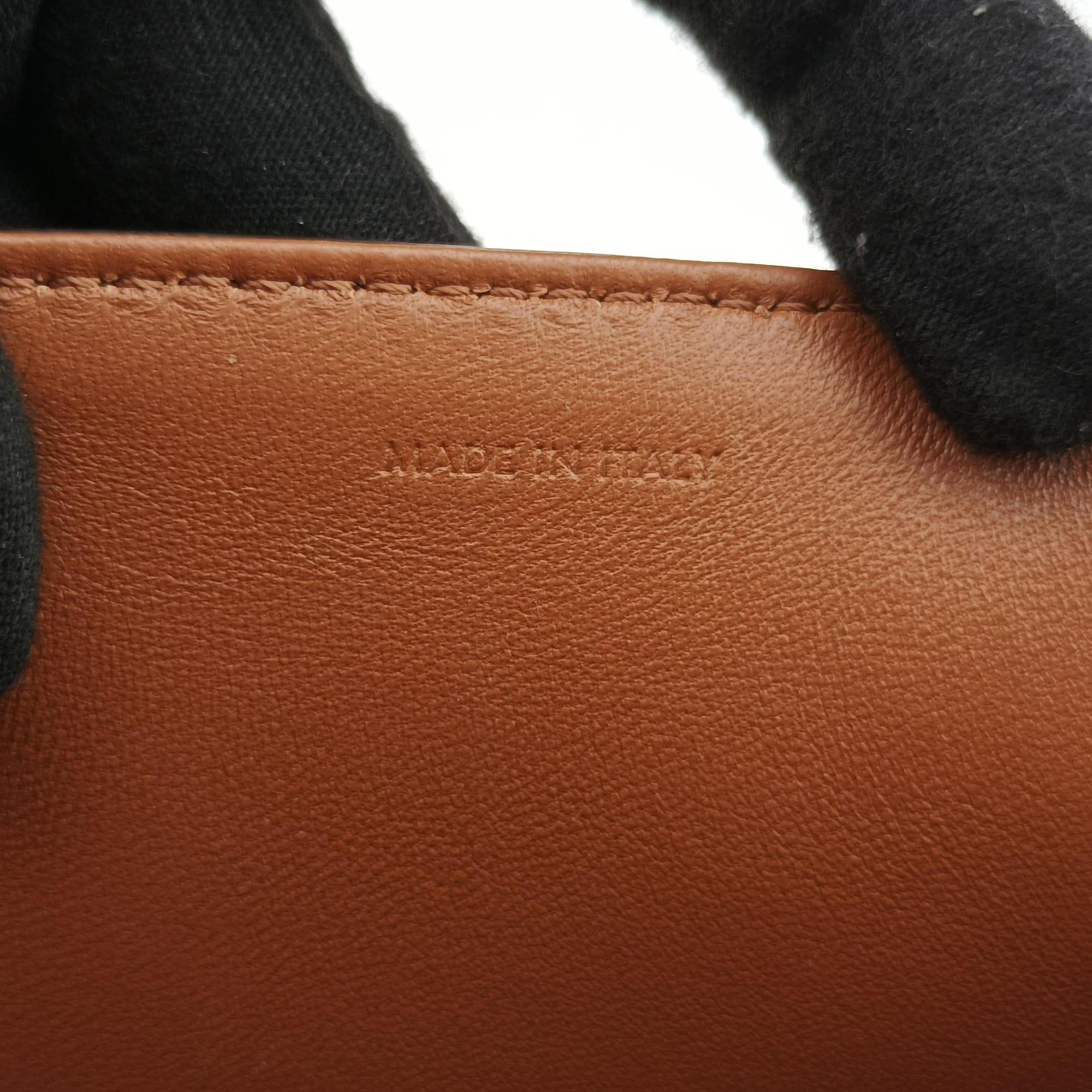 Besace 16 Small Brown Leather W-SL-2 W-SL-3290ベサス16スモール ブラウン レザー W-SL-2 W-SL-3290