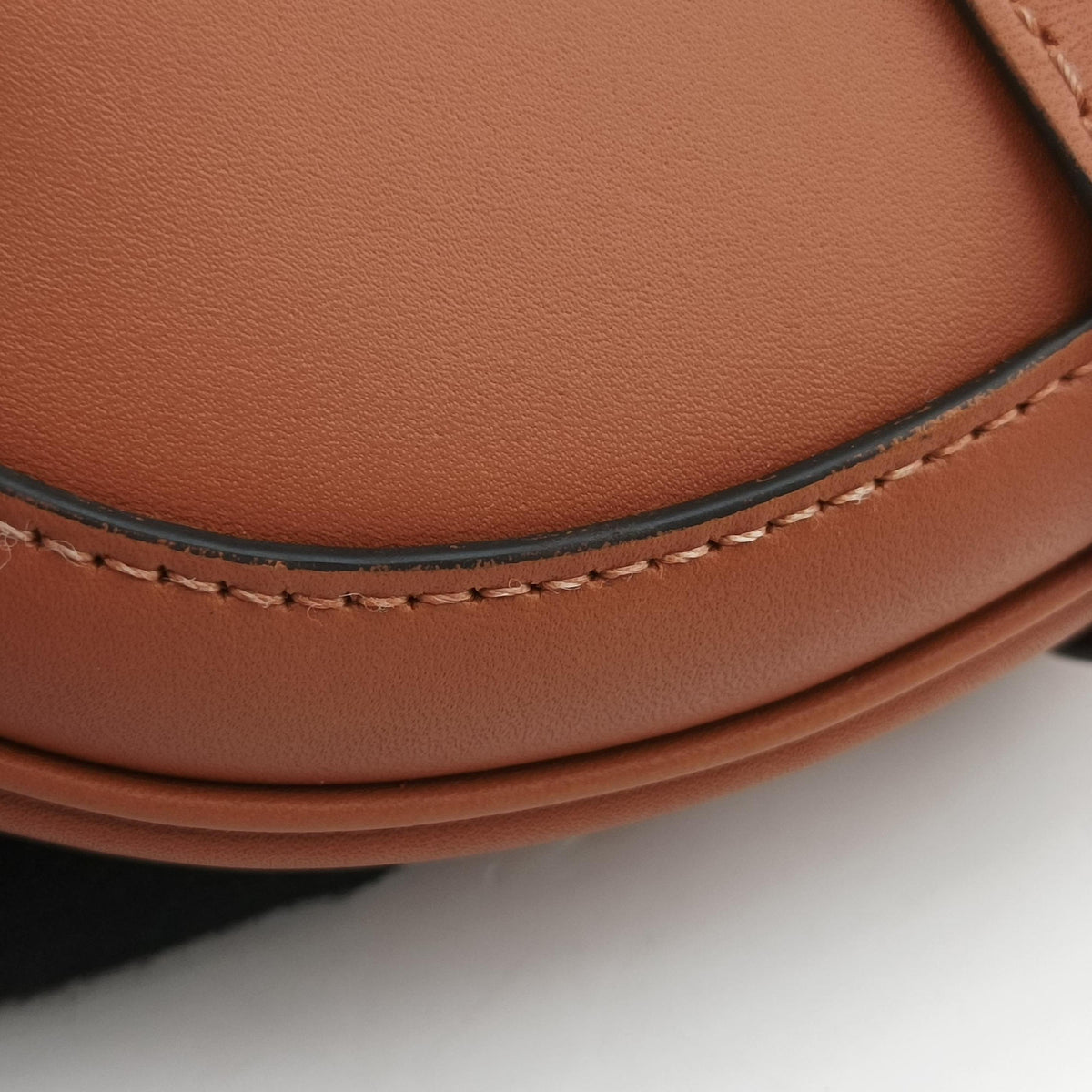 Besace 16 Small Brown Leather W-SL-2 W-SL-3290ベサス16スモール ブラウン レザー W-SL-2 W-SL-3290