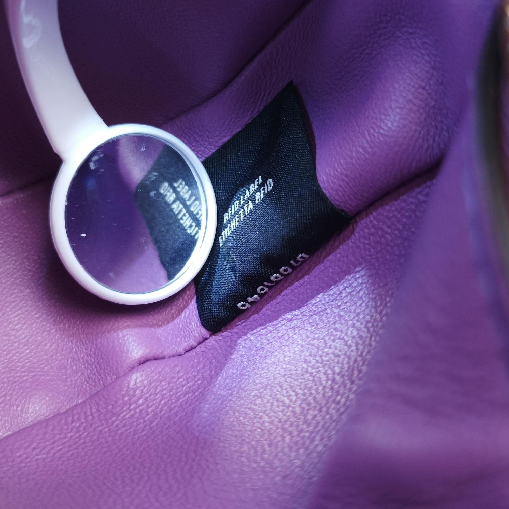 Nano Fendigraphy Purple Leather 7AS089 7AS089 AKKT 229 4927ナノ フェンディグラフィー パープル レザー 7AS089 7AS089 AKKT 229 4927