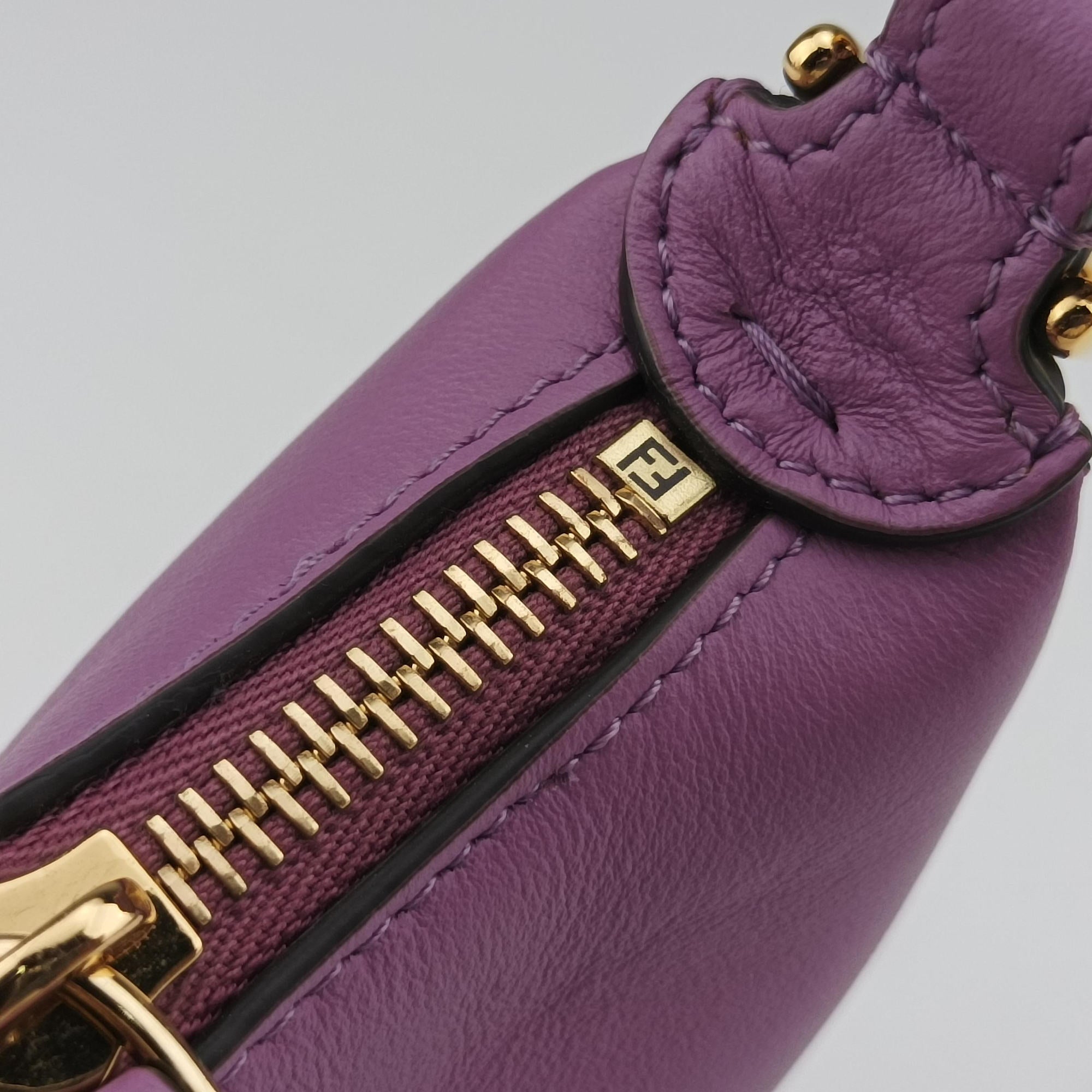 Nano Fendigraphy Purple Leather 7AS089 7AS089 AKKT 229 4927ナノ フェンディグラフィー パープル レザー 7AS089 7AS089 AKKT 229 4927