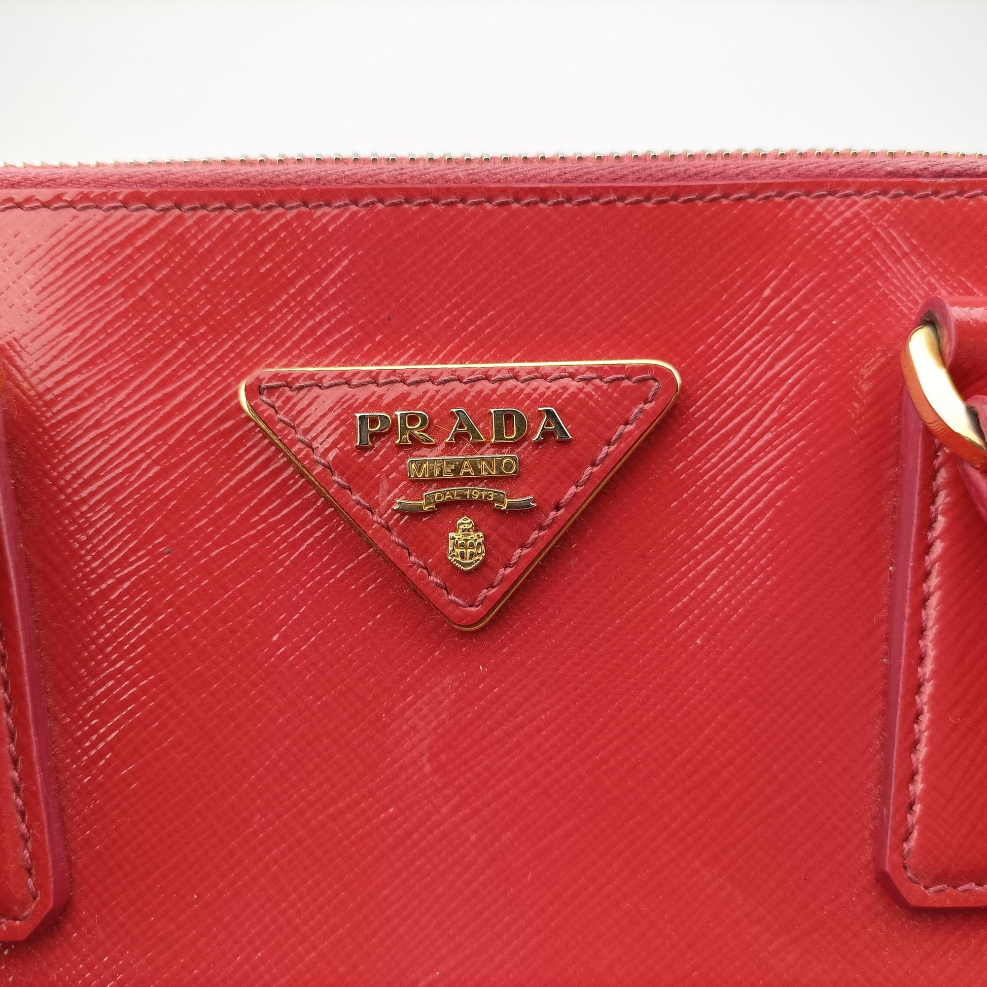Galleria Red SAFFIANO Leather BN1874 117ガレリア レッド サフィアーノレザー BN1874 117