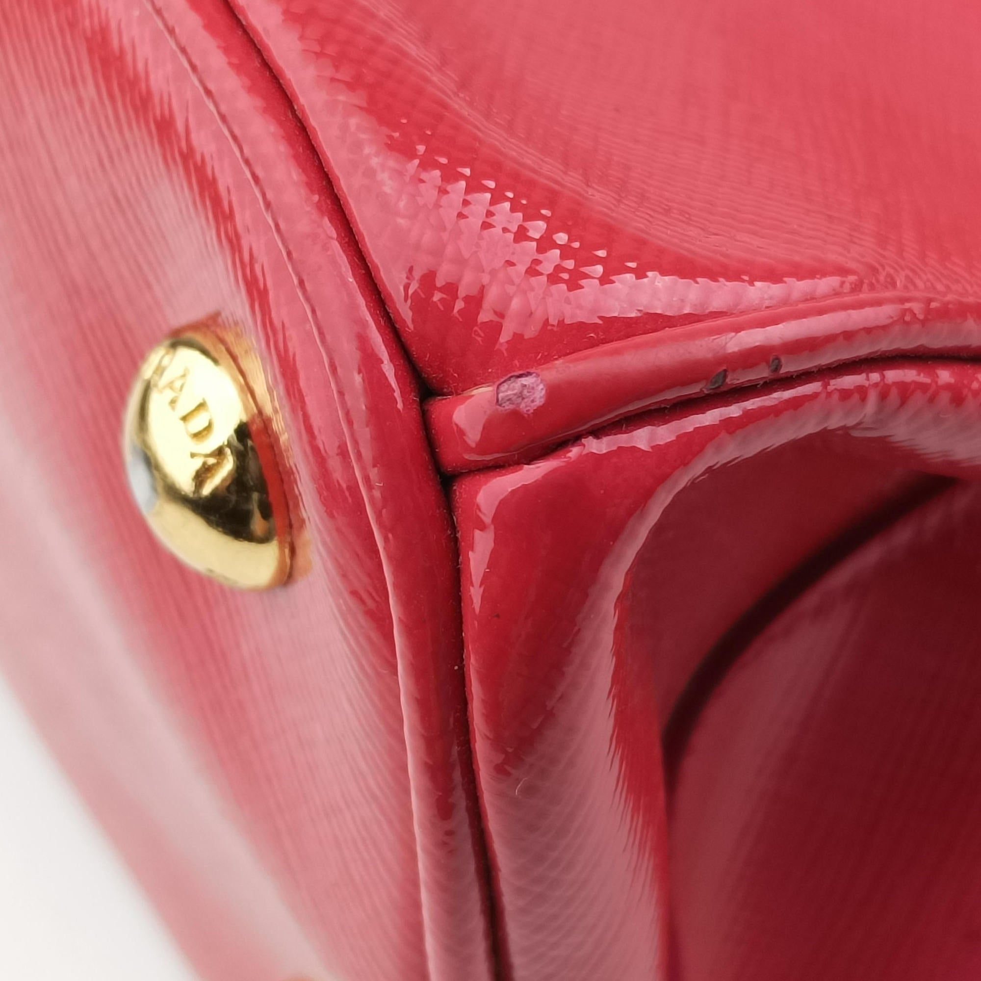 Galleria Red SAFFIANO Leather BN1874 117ガレリア レッド サフィアーノレザー BN1874 117