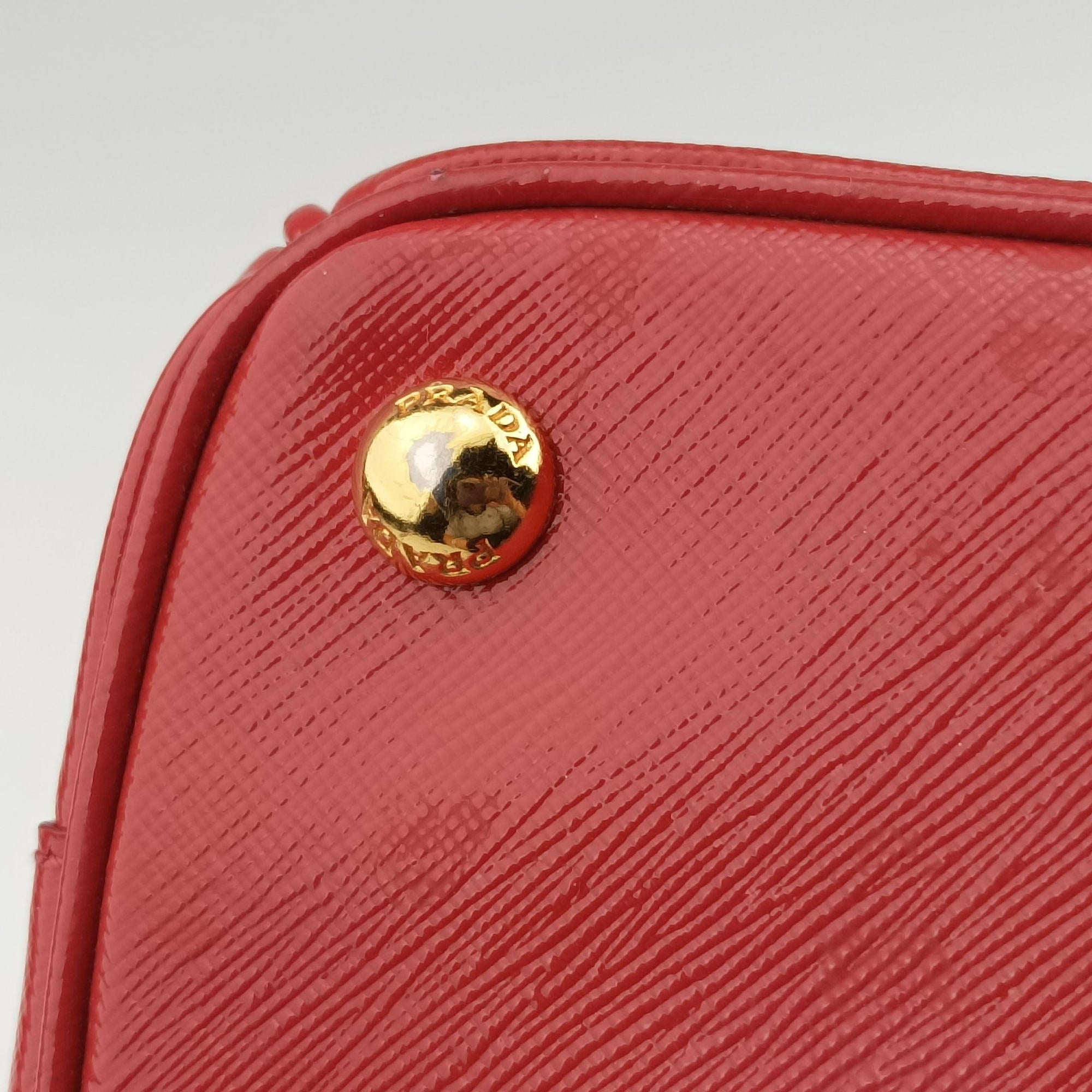 Galleria Red SAFFIANO Leather BN1874 117ガレリア レッド サフィアーノレザー BN1874 117