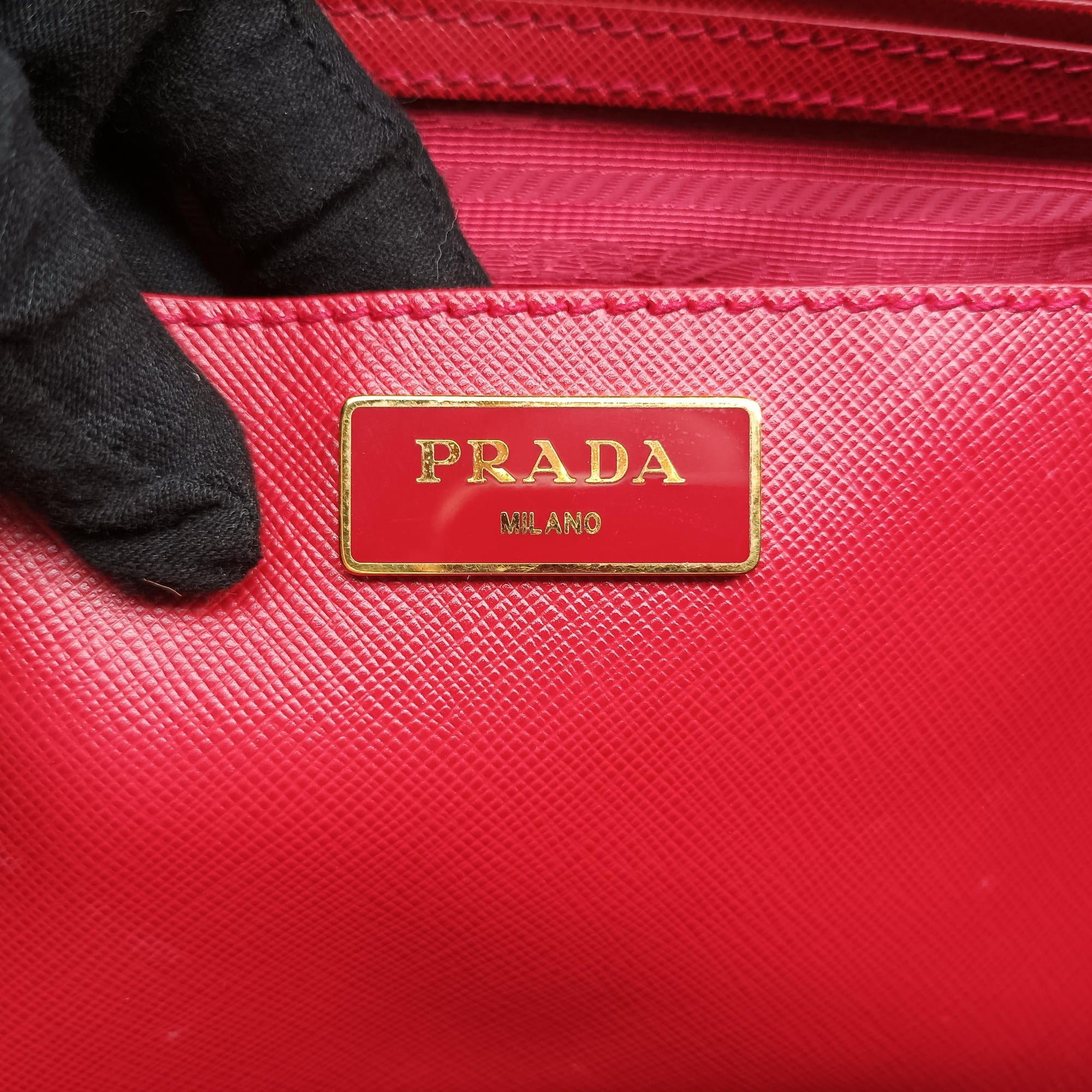 Galleria Red SAFFIANO Leather BN1844 103ガレリア レッド サフィアーノレザー BN1844 103