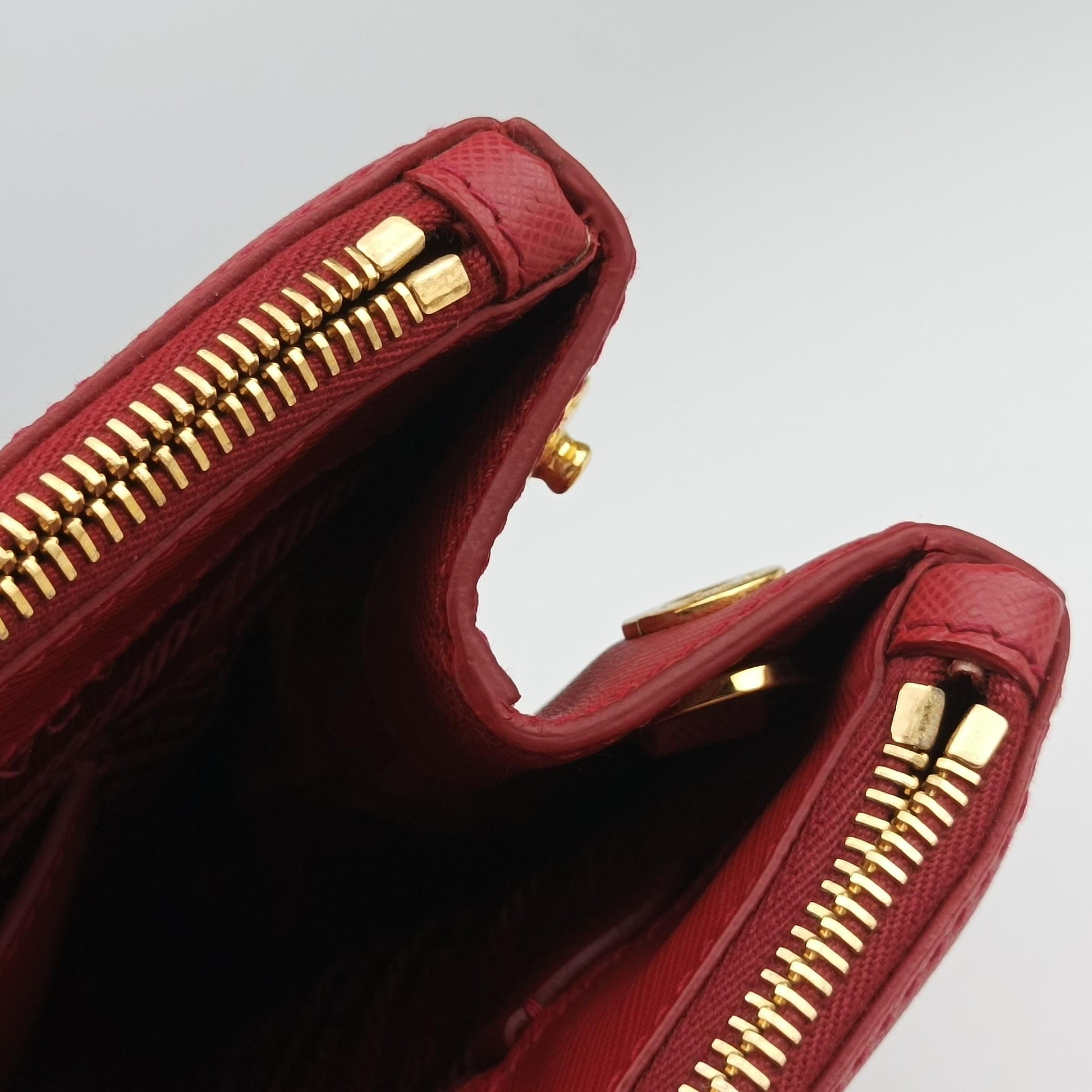 Galleria Red SAFFIANO Leather BN1844 103ガレリア レッド サフィアーノレザー BN1844 103
