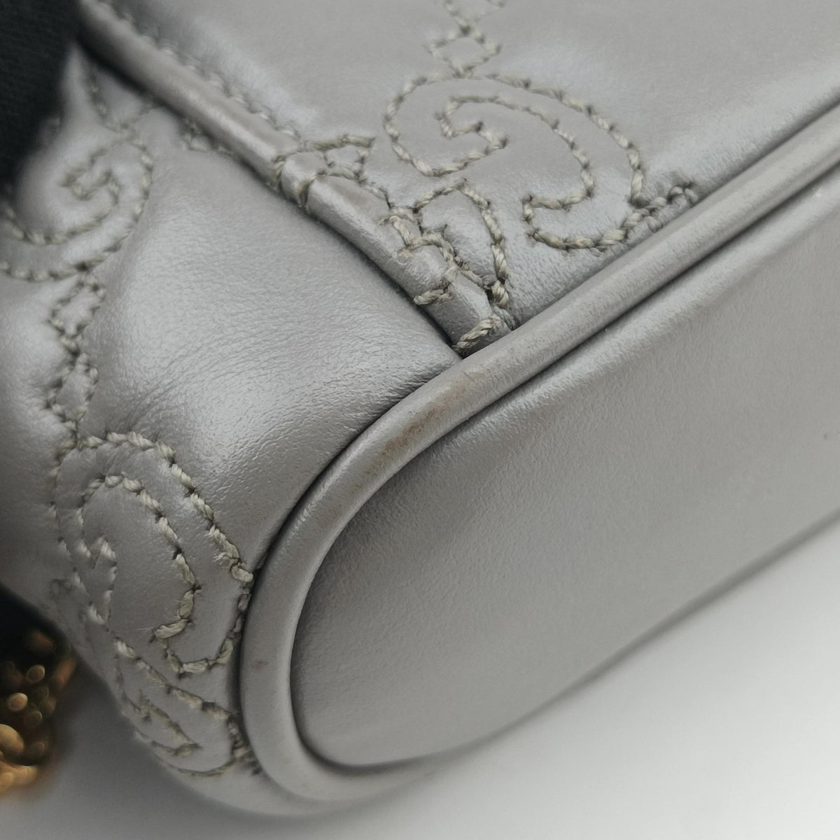 Vintage Gucci GG Matelasse Grey Leather 723770 shoulderbag | stylenewstar