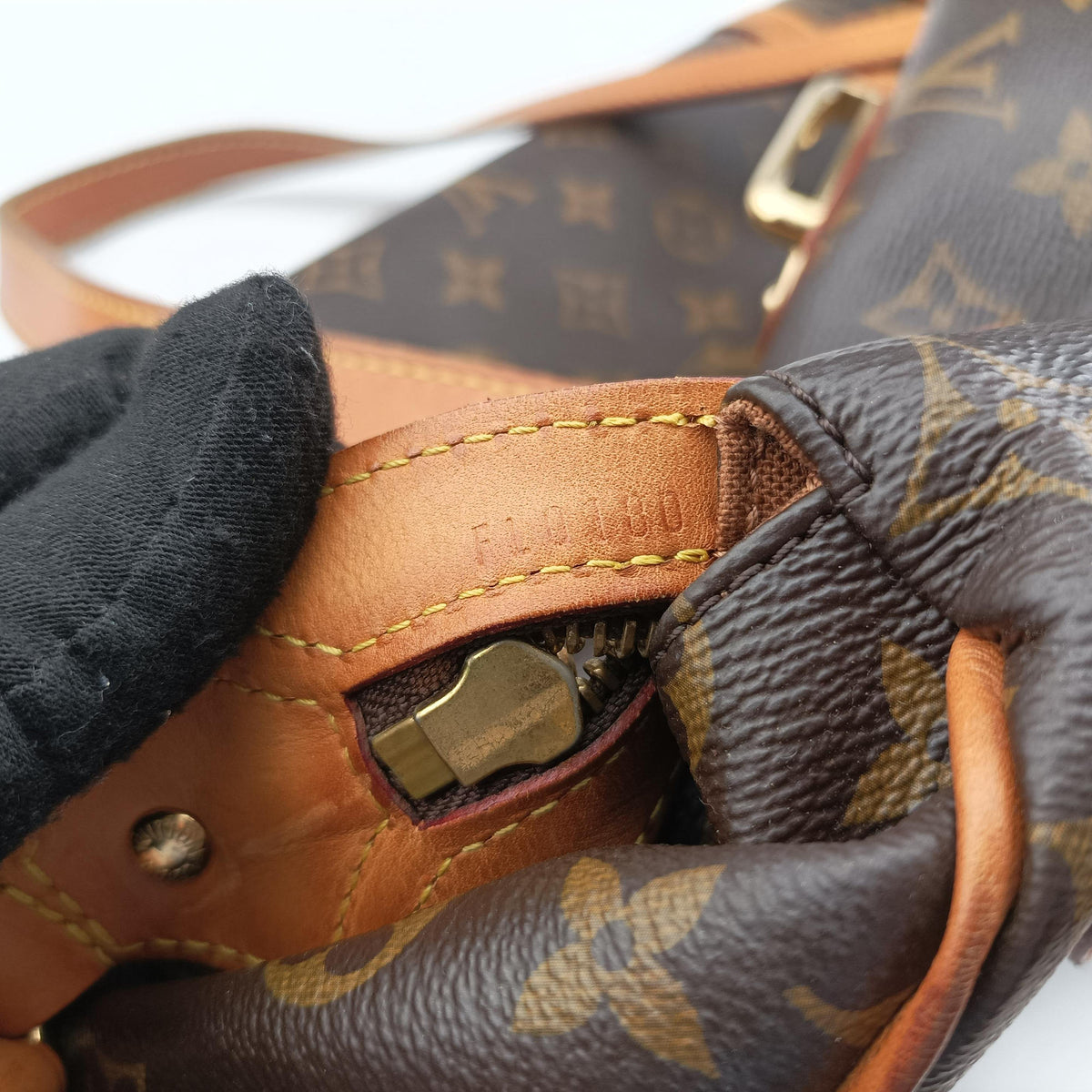 Secondhand Louis Vuitton STRESA PM brown Monogram Canvas M51186 handbag | stylenewstar