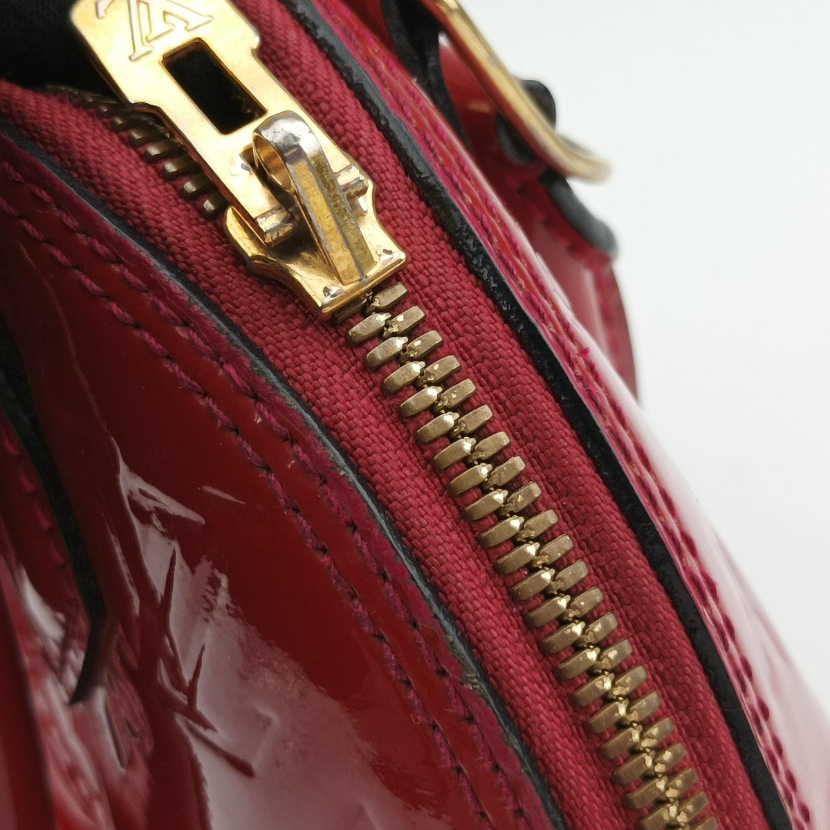 Pre-owned Louis Vuitton Alma BB pomme d'amour Vernis M91606 shoulderbag | stylenewstar