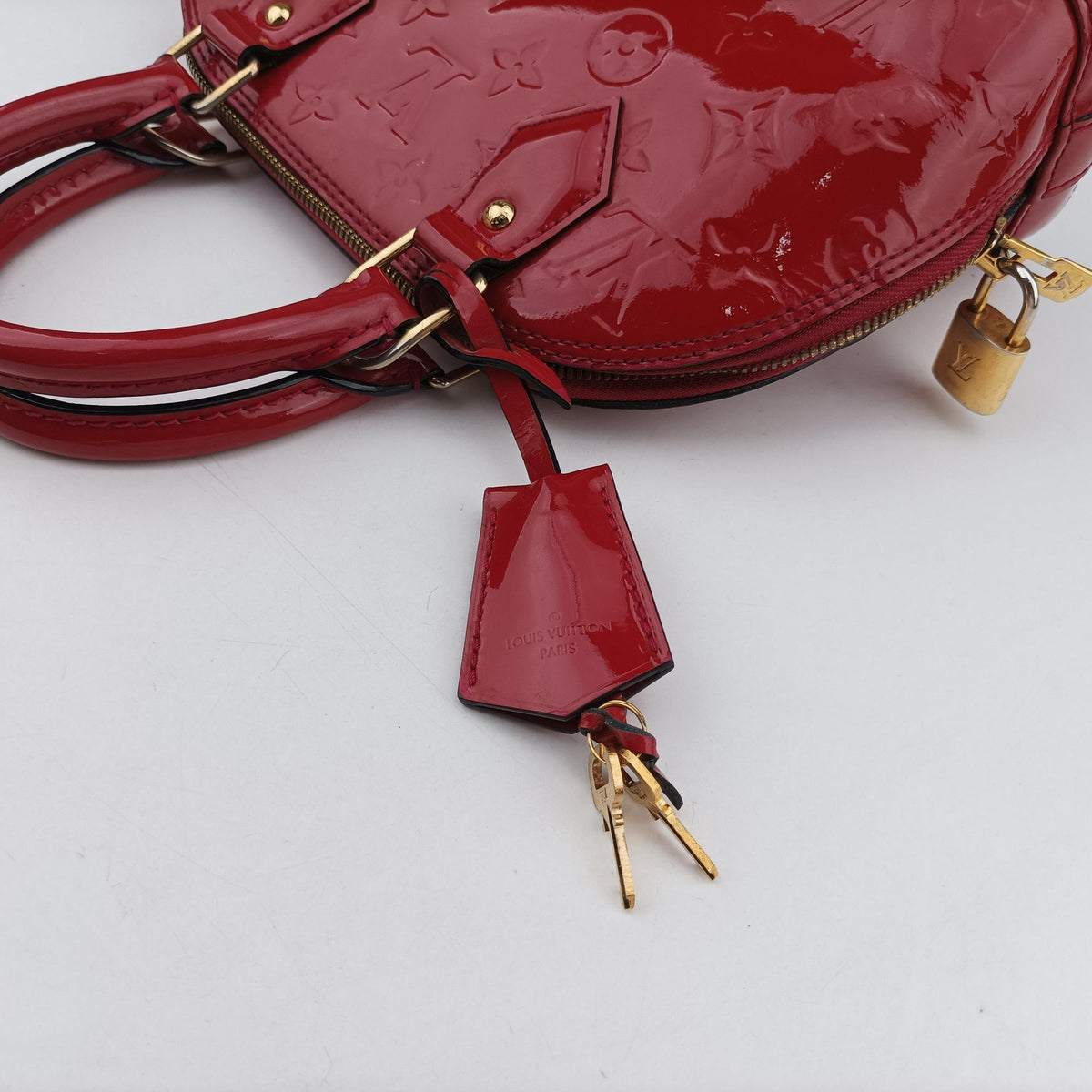 Pre-owned Louis Vuitton Alma BB pomme d'amour Vernis M91606 shoulderbag | stylenewstar