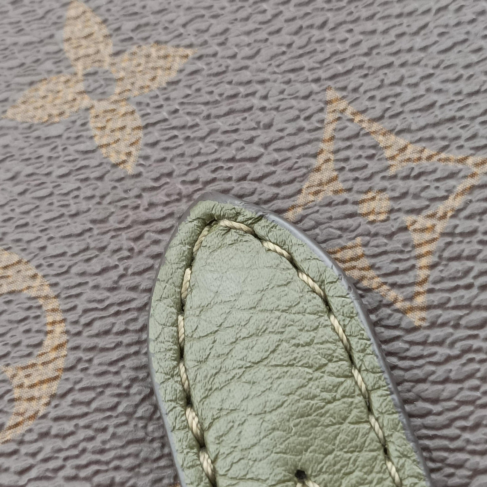 MARIGNAN brown×Khaki Monogram Canvas×calf leather M44286 AR4149 IC Chipマリニャン モノグラム/ブラウン×カーキ モノグラムキャンバス×カーフレザー M44286 AR4149 ICチップ