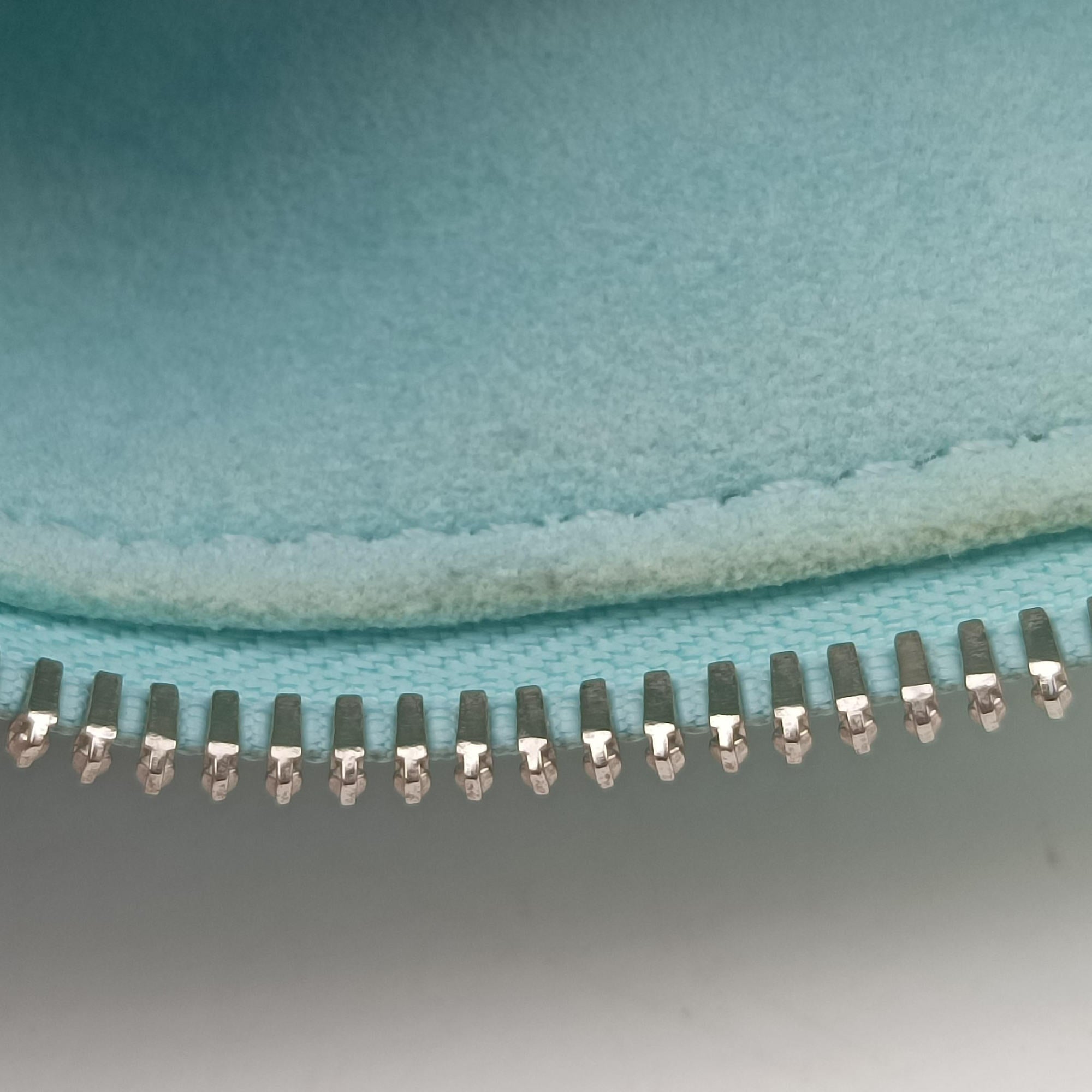 Micro Vanity pearlescent blue Monogram Empreinte M82193 IC Chipマイクロバニティ ブルー モノグラム アンプラント M82193 ICチップ