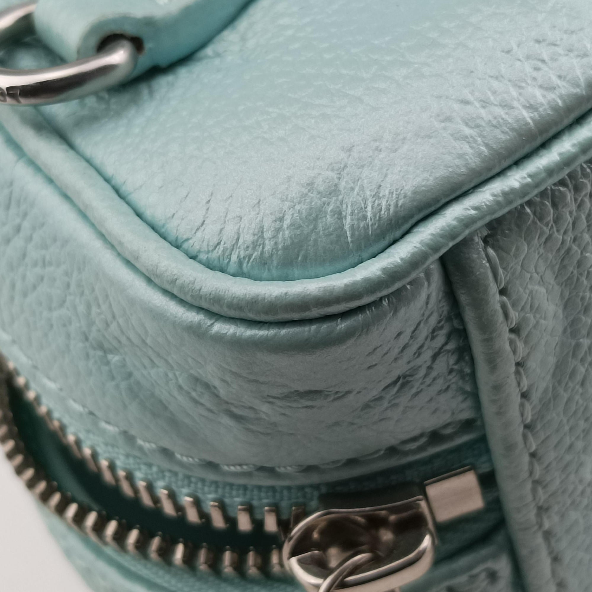 Micro Vanity pearlescent blue Monogram Empreinte M82193 IC Chipマイクロバニティ ブルー モノグラム アンプラント M82193 ICチップ