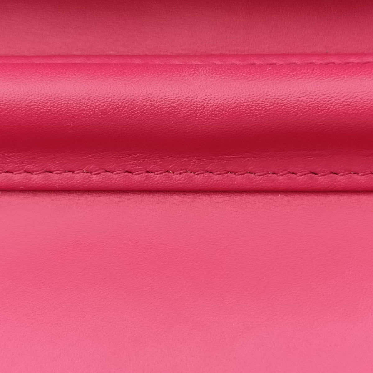BOY CHANEL Chain Wallet Rose velour A68911 18548208ボーイシャネル チェーンウォレット ローズ レッド ベロア A68911 18548208