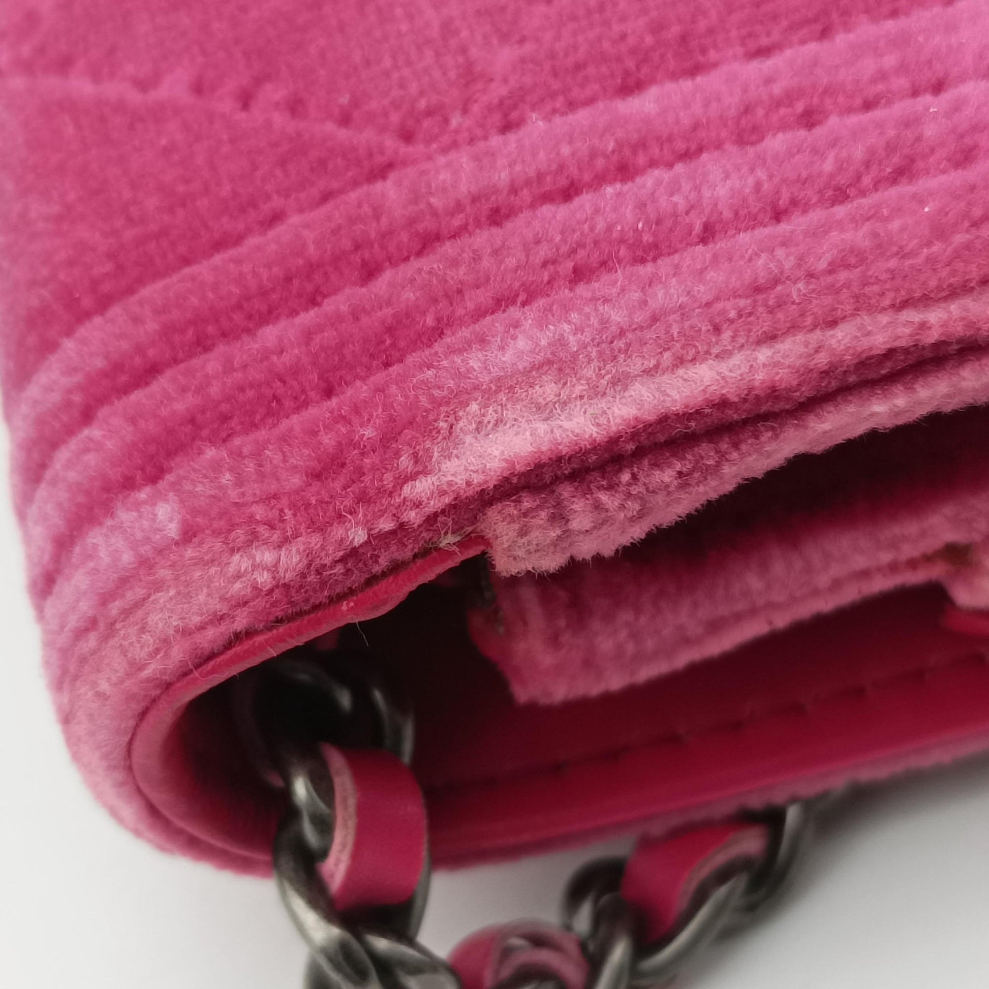 BOY CHANEL Chain Wallet Rose velour A68911 18548208ボーイシャネル チェーンウォレット ローズ レッド ベロア A68911 18548208