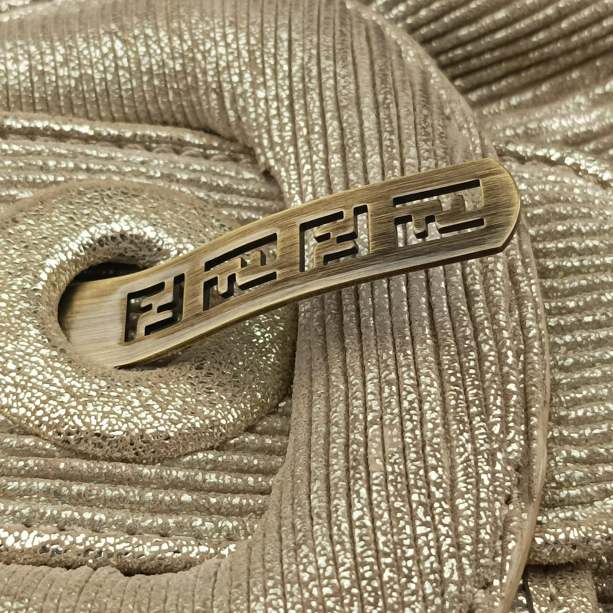 Pre-owned Fendi B Bag Golden Leather 8BN165 handbag | stylenewstar
