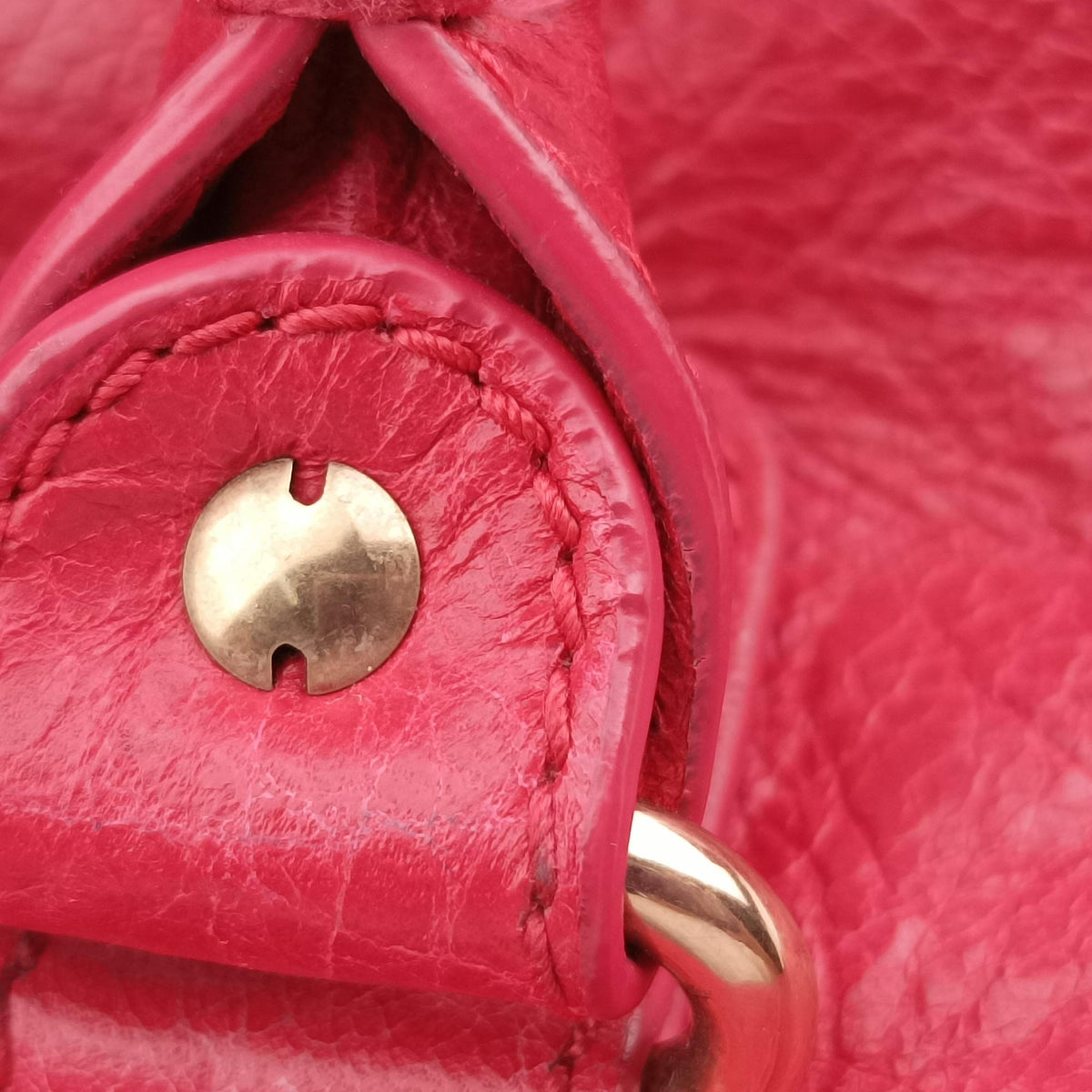 Pre-owned Balenciaga Electric Perforated Motorcycle City Red lambskin  shoulderbag | stylenewstar