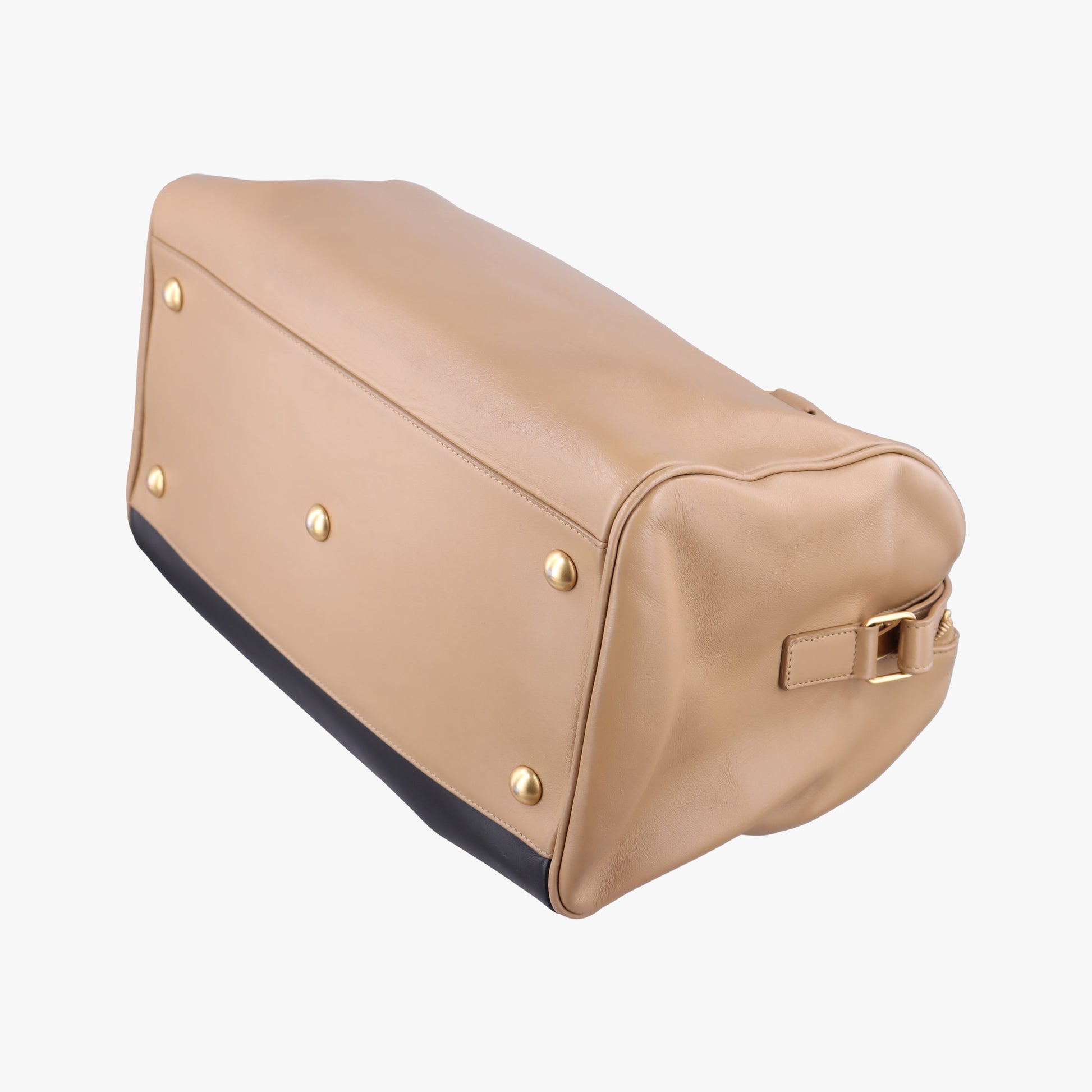 CLASSIC DUFFEL6 Black × Khaki Leather 322049 322049.486628クラシック ダッフル6  ブラック × カーキ レザー 322049 322049.486628