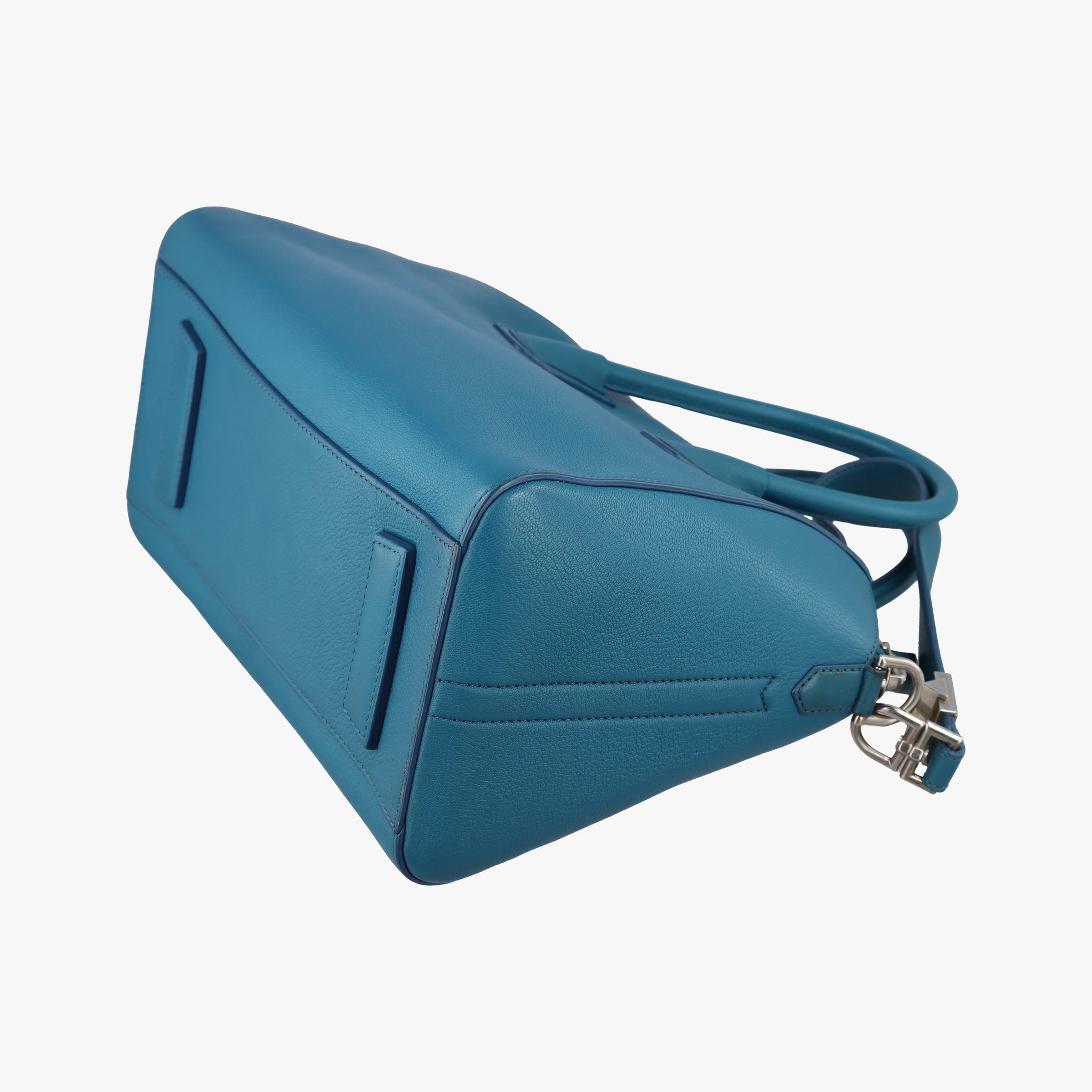 Antigona Blue leather ZE1124アンティゴナ ブルー レザー ZE1124