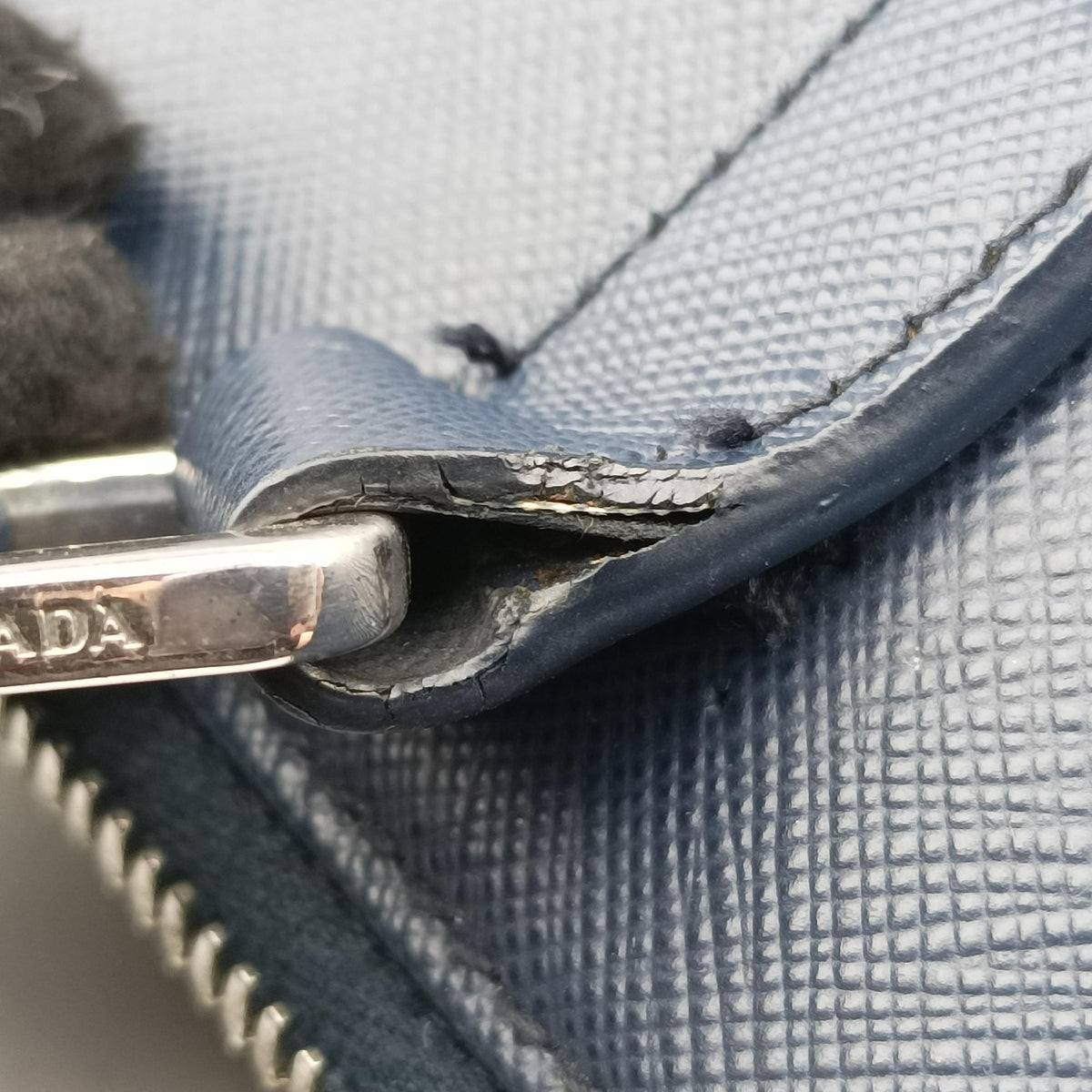 Pre-owned Prada Triangle Logo Plate Blue Saffiano Leather VR0023 handbag | stylenewstar