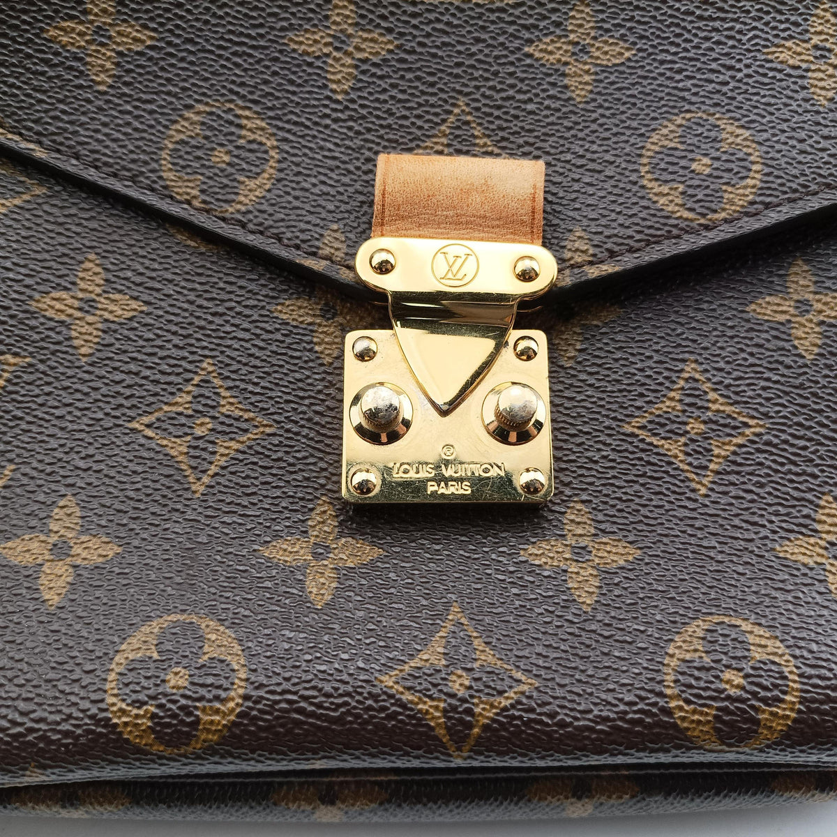 Pre-owned Louis Vuitton Pochette Metis MM Brown Monogram Canvas M44875 shoulderbag | stylenewstar