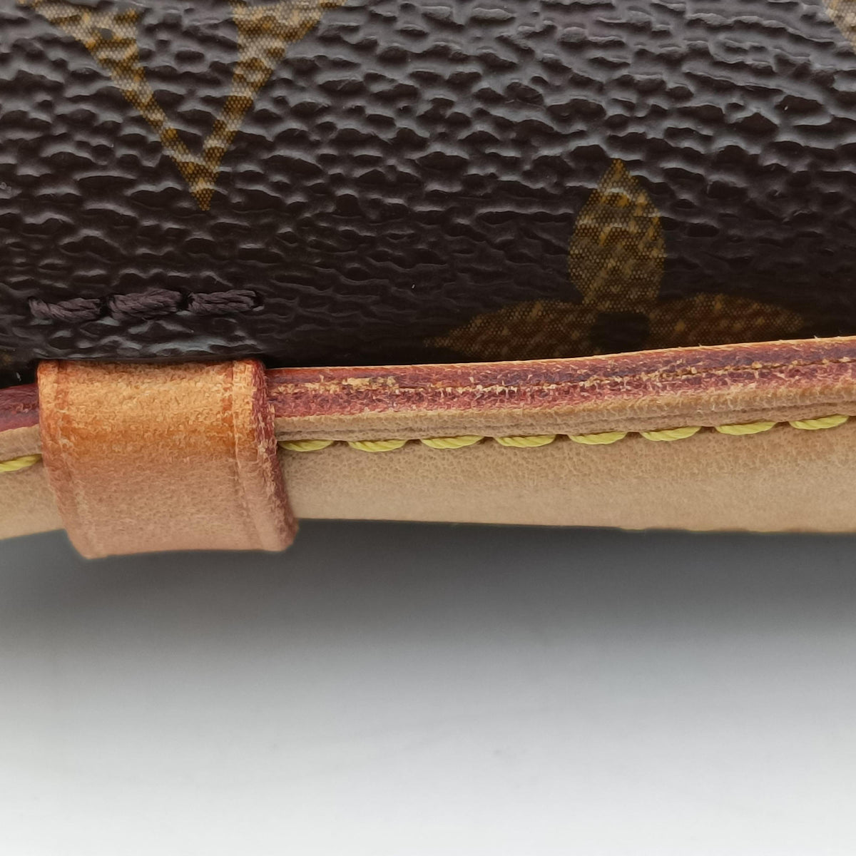 Pre-owned Louis Vuitton Pochette Metis MM Brown Monogram Canvas M44875 shoulderbag | stylenewstar