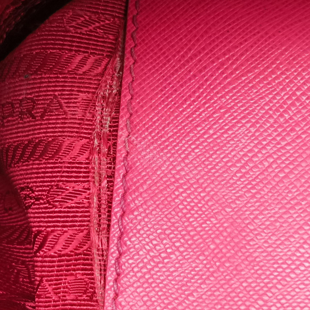 Pre-owned Prada Promenade Pink SAFFIANO Leather BN2558 handbag | stylenewstar