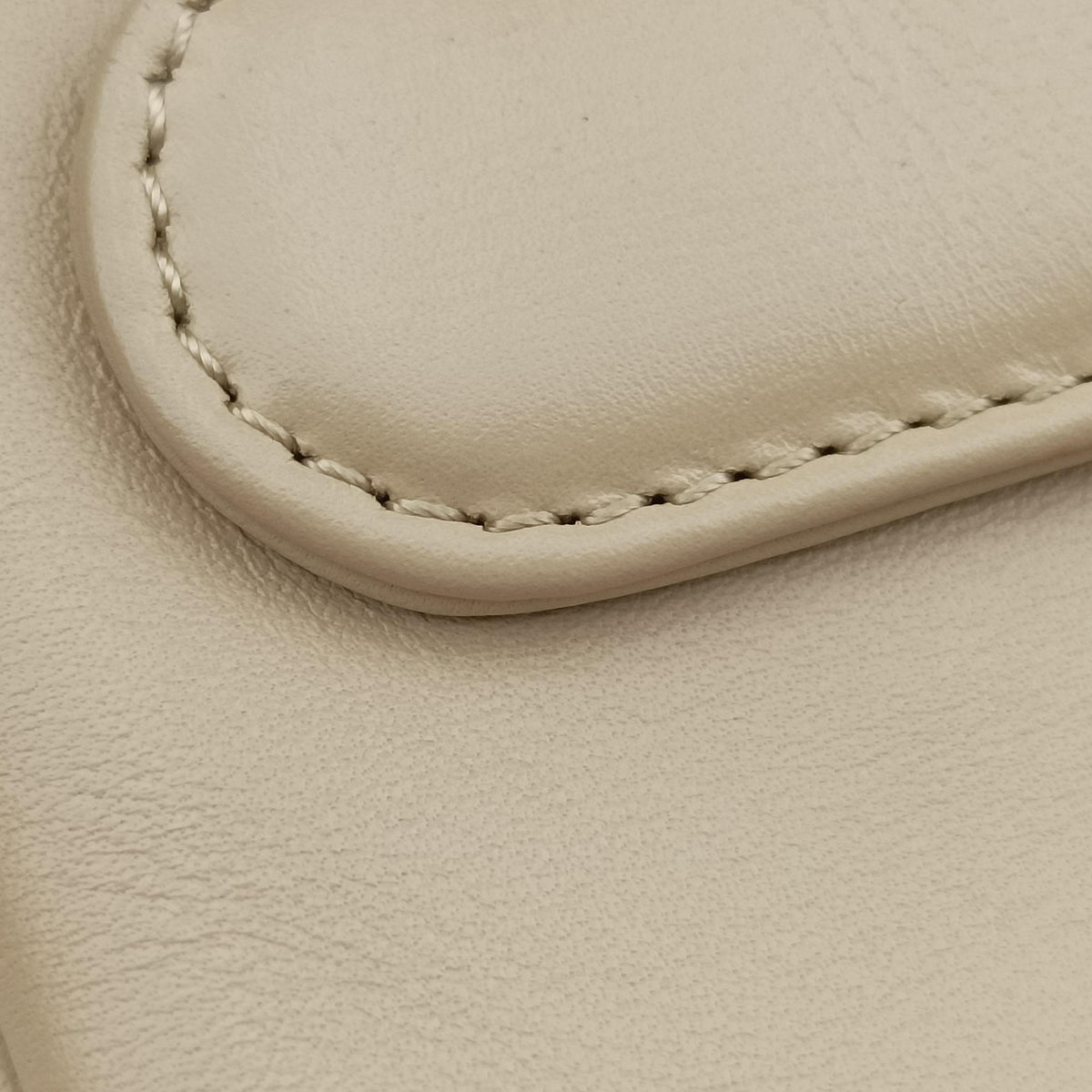 Diordouble Beige Leather 10-MA-0221ディオールダブル ベージュ レザー 10-MA-0221