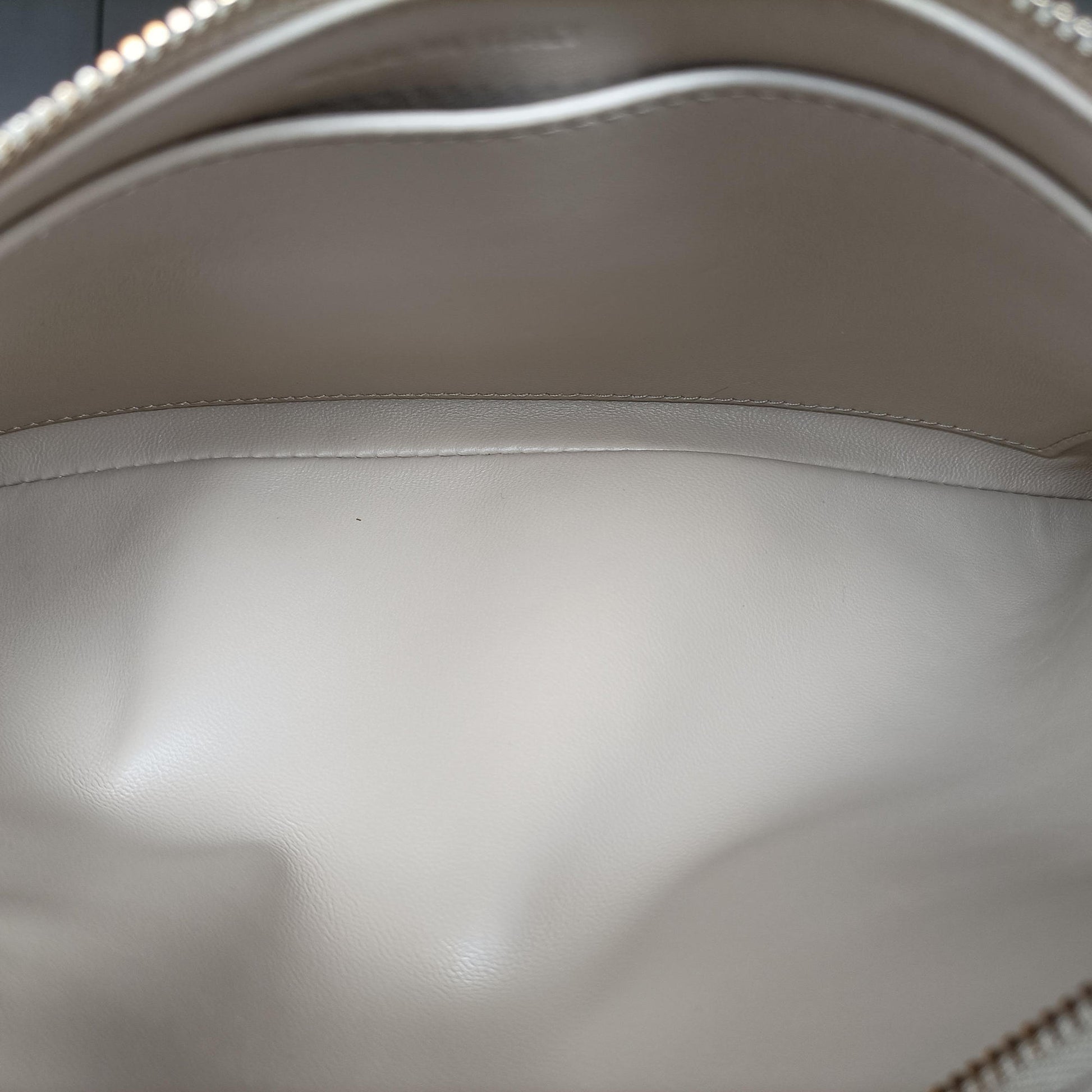 Diordouble Beige Leather 10-MA-0221ディオールダブル ベージュ レザー 10-MA-0221