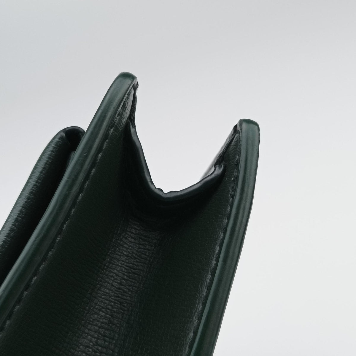 Vintage Yves Saint Laurent Sunset Green Leather 533026 shoulderbag | stylenewstar
