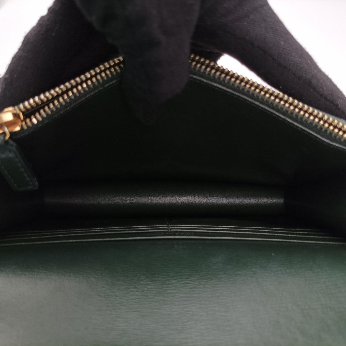 Vintage Yves Saint Laurent Sunset Green Leather 533026 shoulderbag | stylenewstar