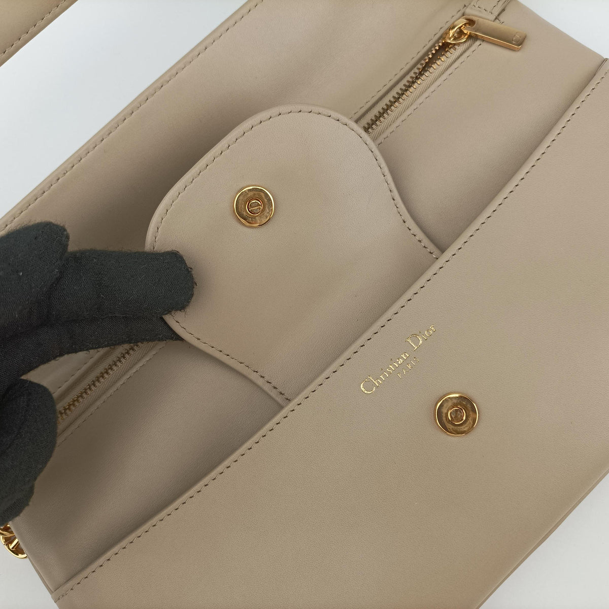 Pre-owned Christian Dior Diordouble Beige Leather  shoulderbag | stylenewstar