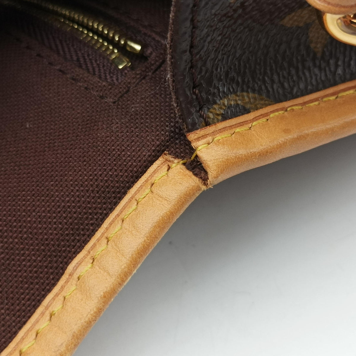 Secondhand Louis Vuitton Menilmontant PM Brown Monogram canvas M40474 shoulderbag | stylenewstar
