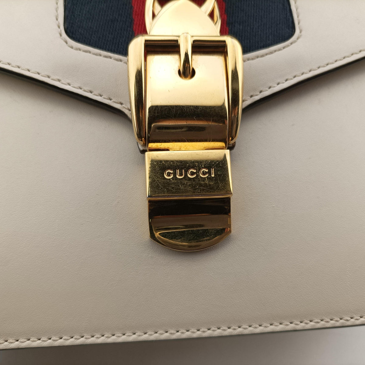 Pre-owned Gucci Sylvie Ivory×navy×red Leather 470270 shoulderbag | stylenewstar