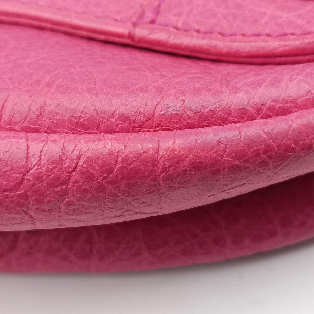 Classic Folk Messenger Pink lambskin 277043.5540 527277クラシックフォークメッセンジャー ピンク ラムスキン 277043.5540 527277