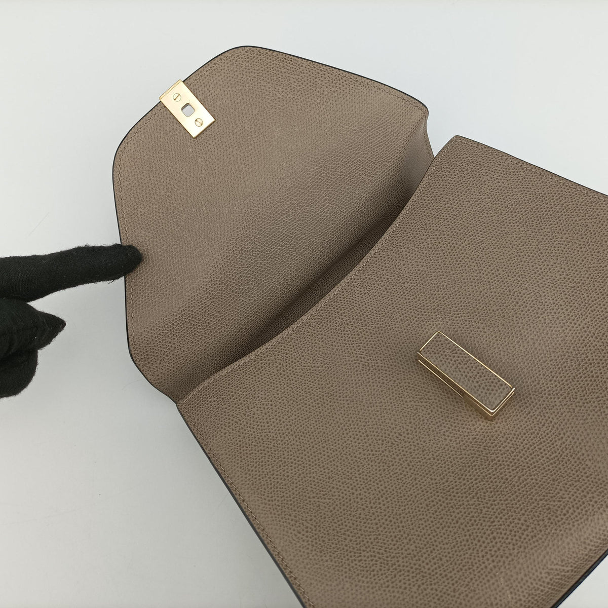 Pre-owned Valextra Iside Grey Calfskin  shoulderbag | stylenewstar
