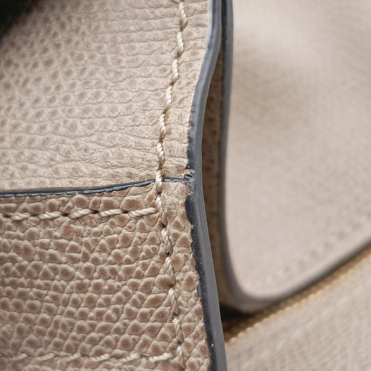 Pre-owned Valextra Iside Grey Calfskin  shoulderbag | stylenewstar
