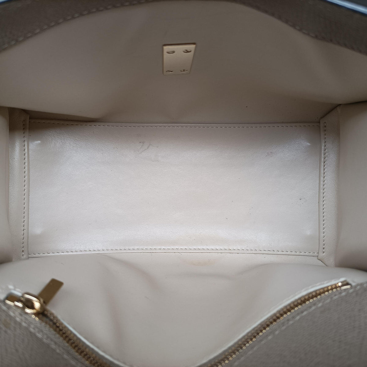 Pre-owned Valextra Iside Grey Calfskin  shoulderbag | stylenewstar