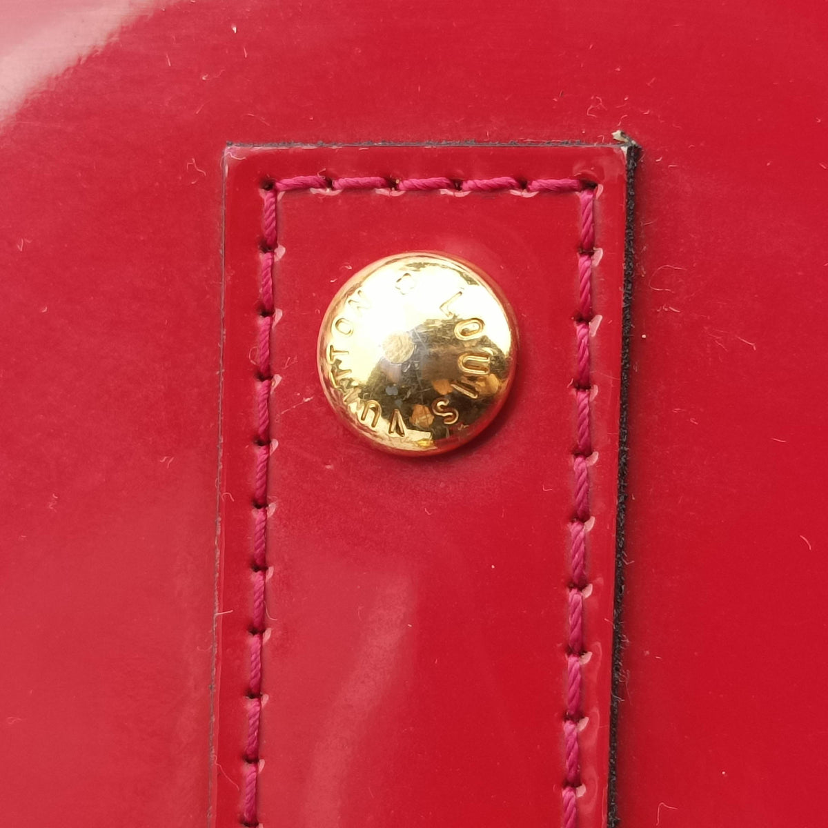 Secondhand Louis Vuitton Alma BB pomme d'amour Vernis M90174 shoulderbag | stylenewstar