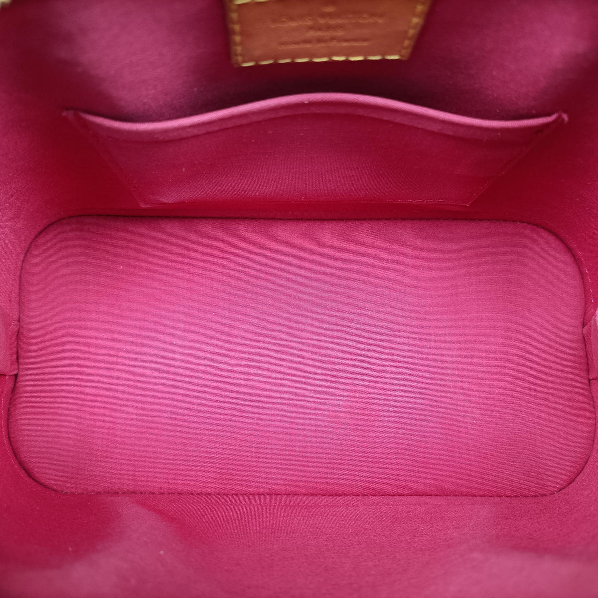 Secondhand Louis Vuitton Alma BB pomme d'amour Vernis M90174 shoulderbag | stylenewstar
