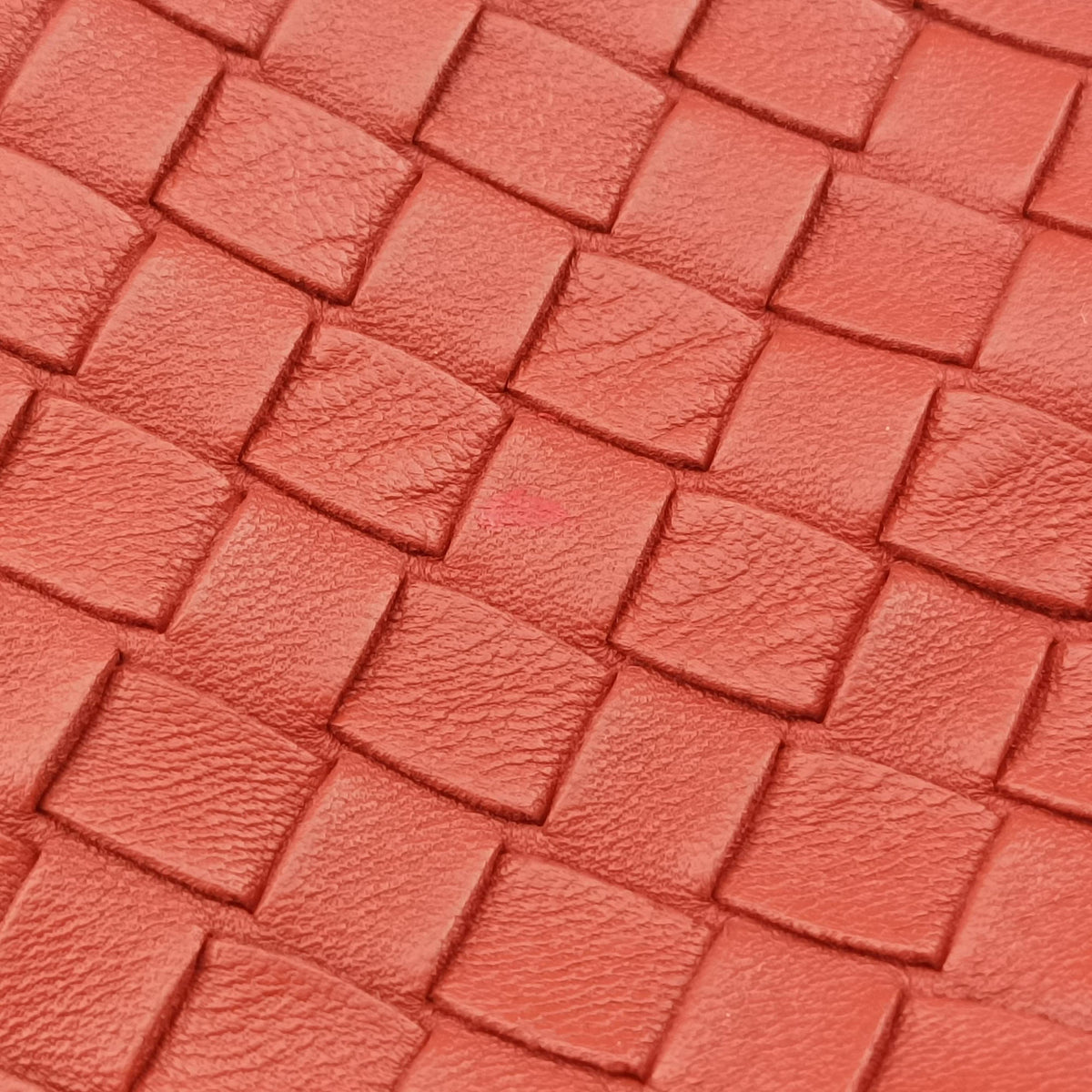 Pre-owned Bottega Veneta Intrecciato Red lambskin  handbag | stylenewstar
