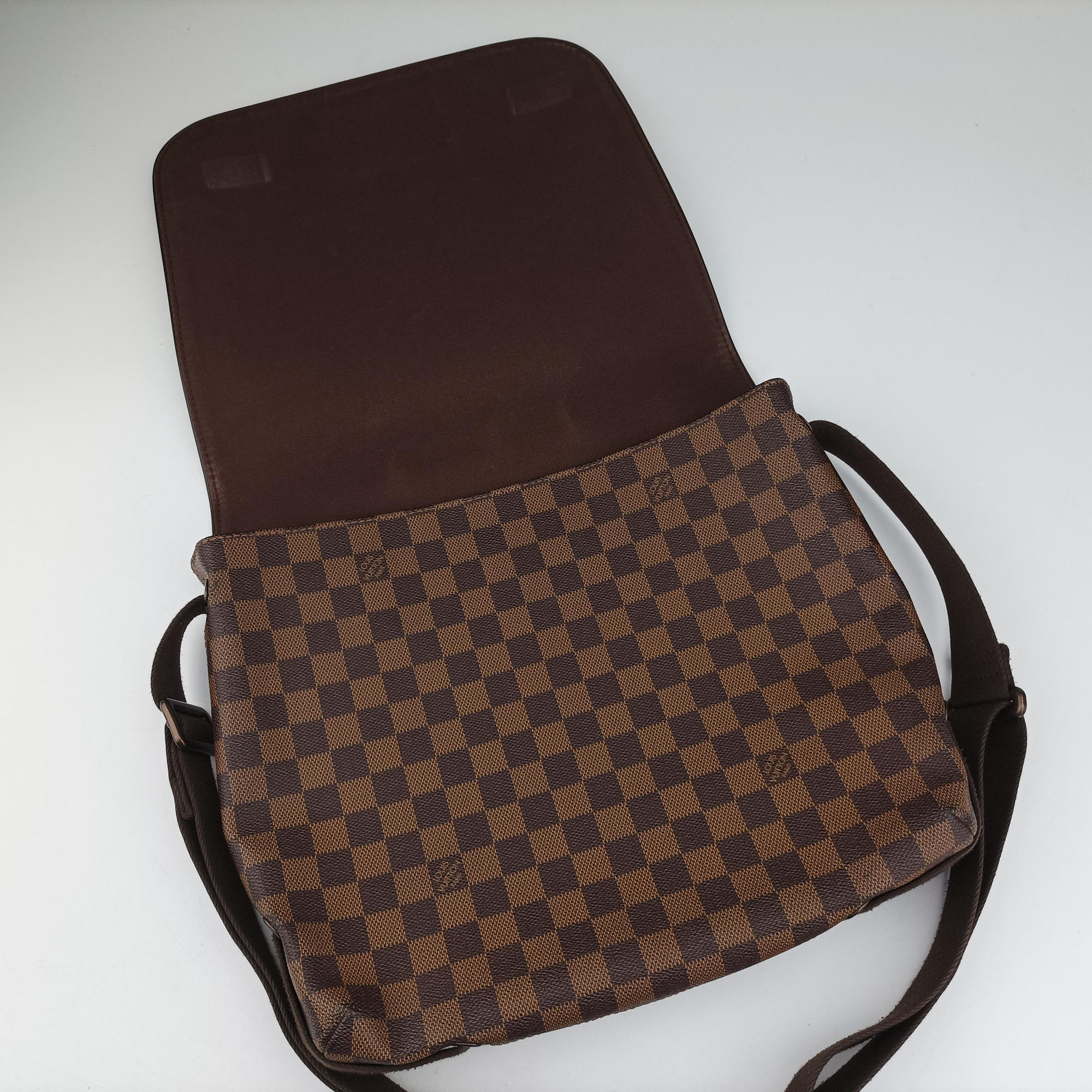 BROOKLYN MM EBENE Damier Canvas N51211 CA1131ブルックリンMM エベヌ ダミエキャンバス N51211 CA1131