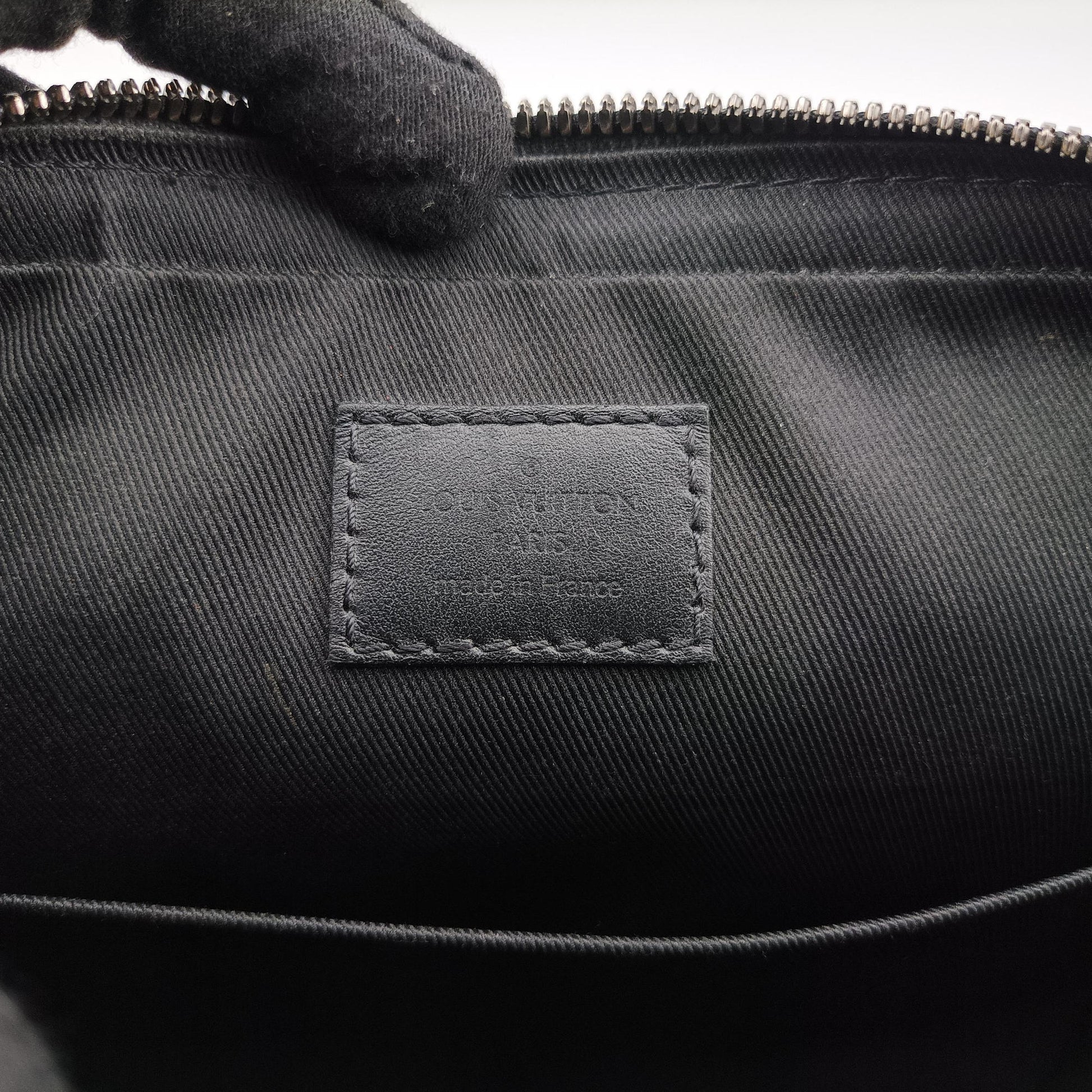 Trio Messenger Gris Monogram Shadow M46603 IC Chipトリオ メッセンジャー グリ モノグラム シャドウ M46603 ICチップ