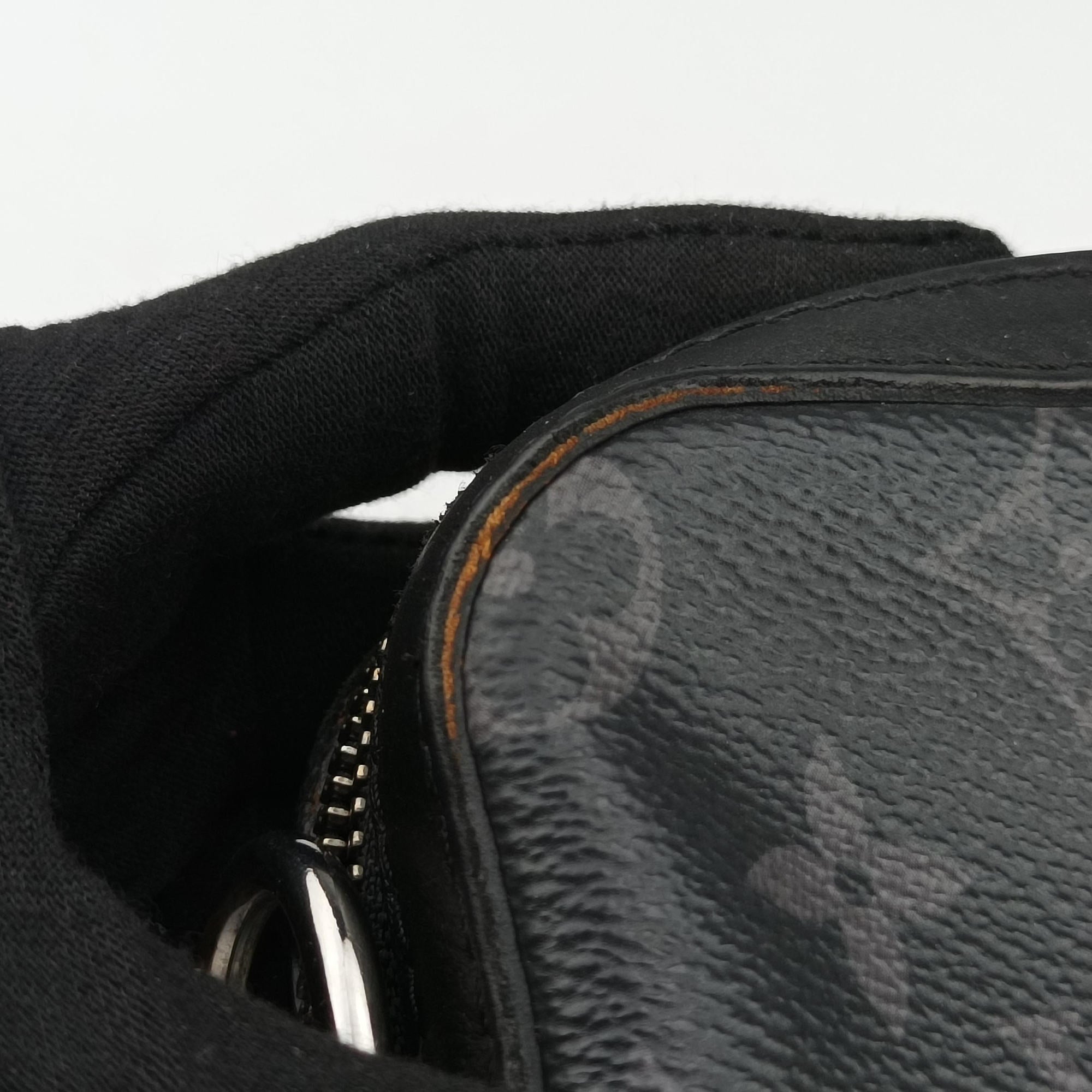 Trio Messenger Gris Monogram Shadow M46603 IC Chipトリオ メッセンジャー グリ モノグラム シャドウ M46603 ICチップ