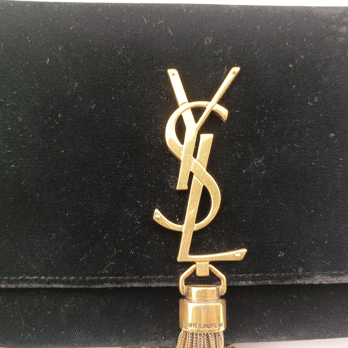 Pre-owned Yves Saint Laurent KATE Black velour 474366 shoulderbag | stylenewstar