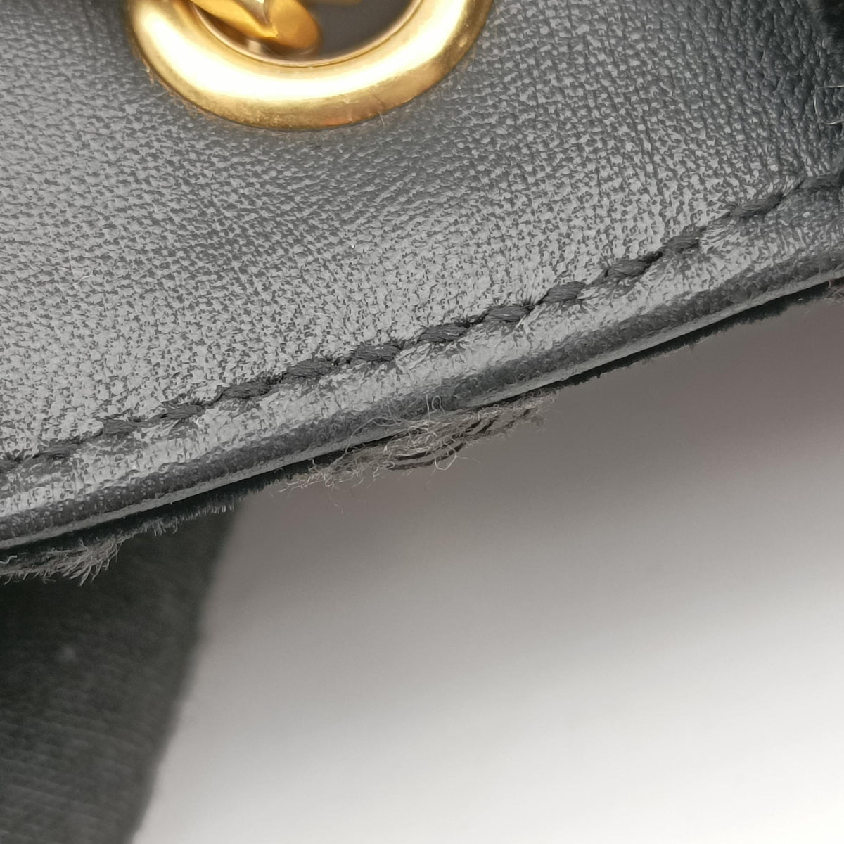 Pre-owned Yves Saint Laurent KATE Black velour 474366 shoulderbag | stylenewstar