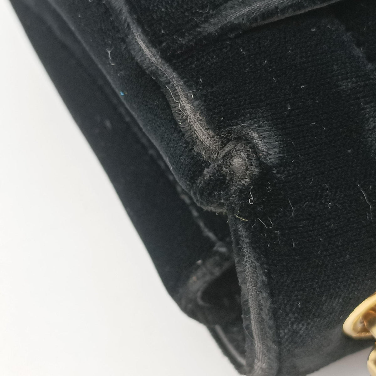 Pre-owned Yves Saint Laurent VICKY Black velour 538439 shoulderbag | stylenewstar